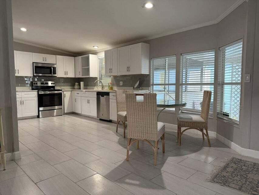 Residence photo 4