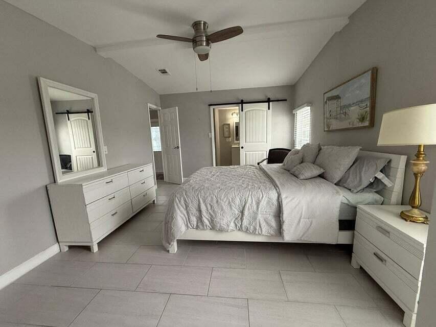 Residence photo 9