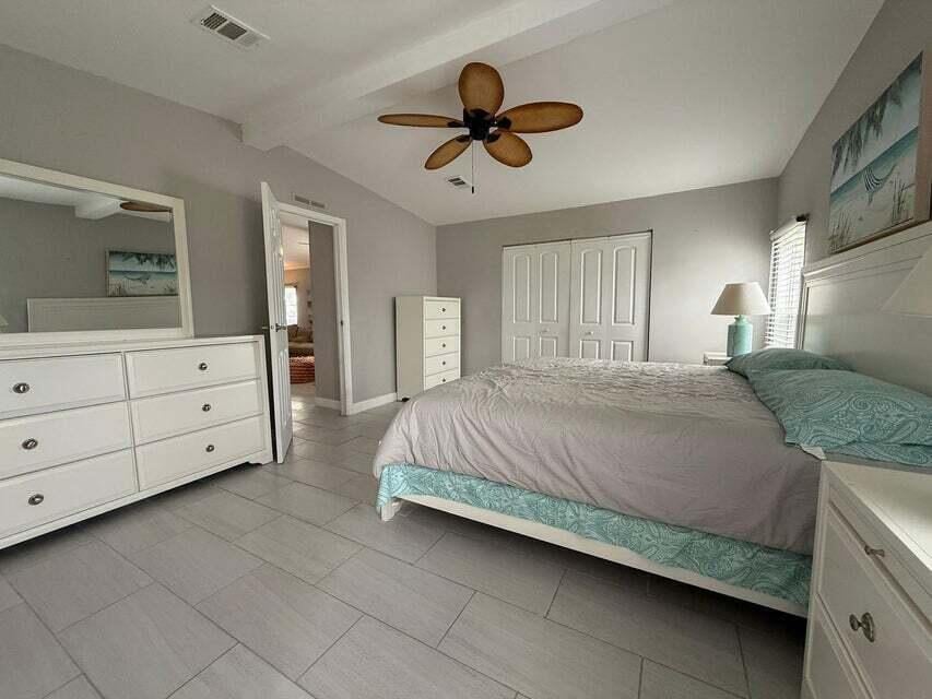 Residence photo 12
