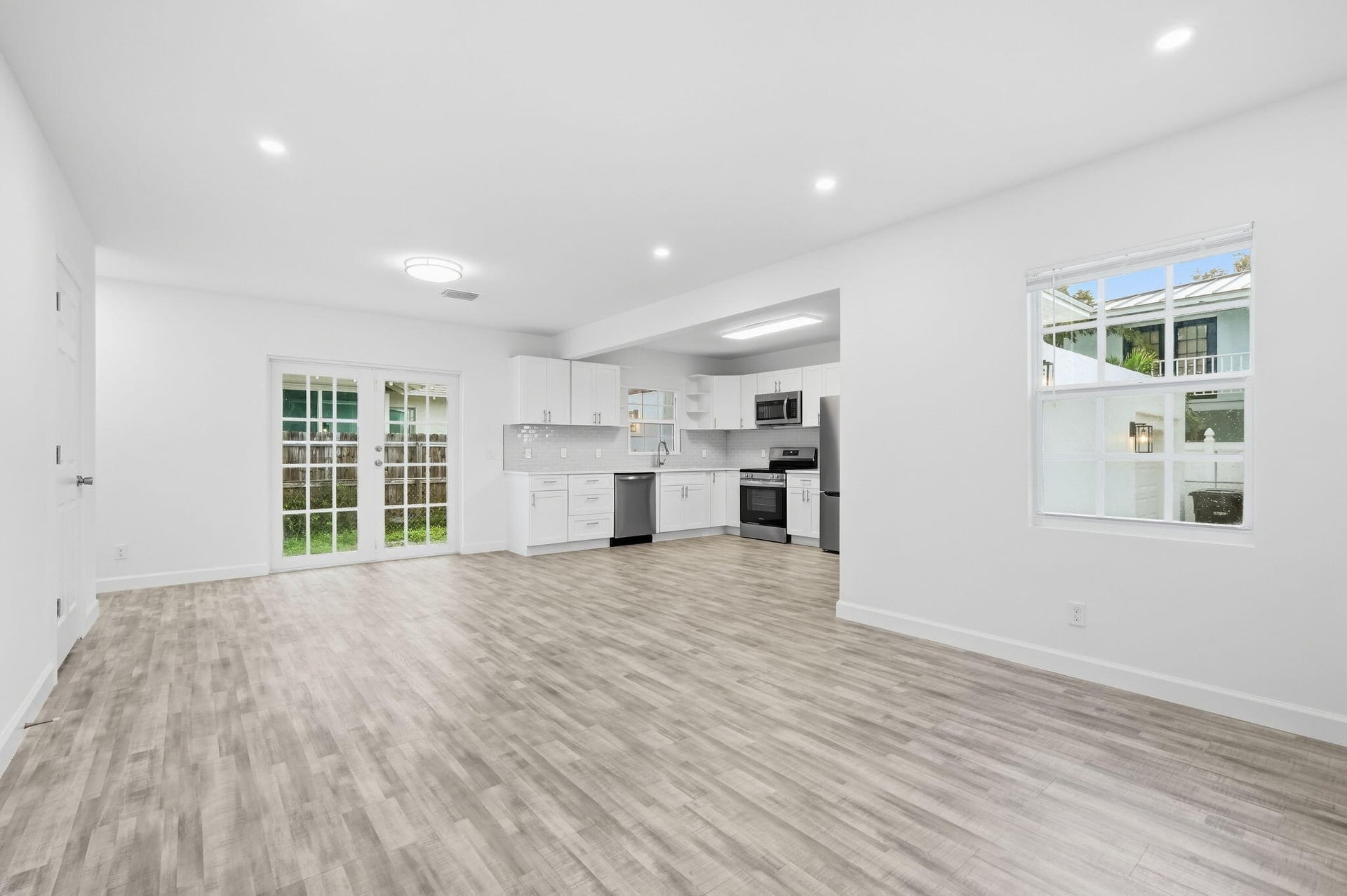 West Palm Beach Residence photo 2