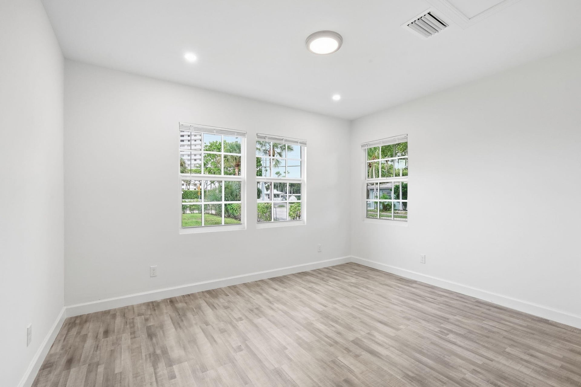 West Palm Beach Residence photo 16