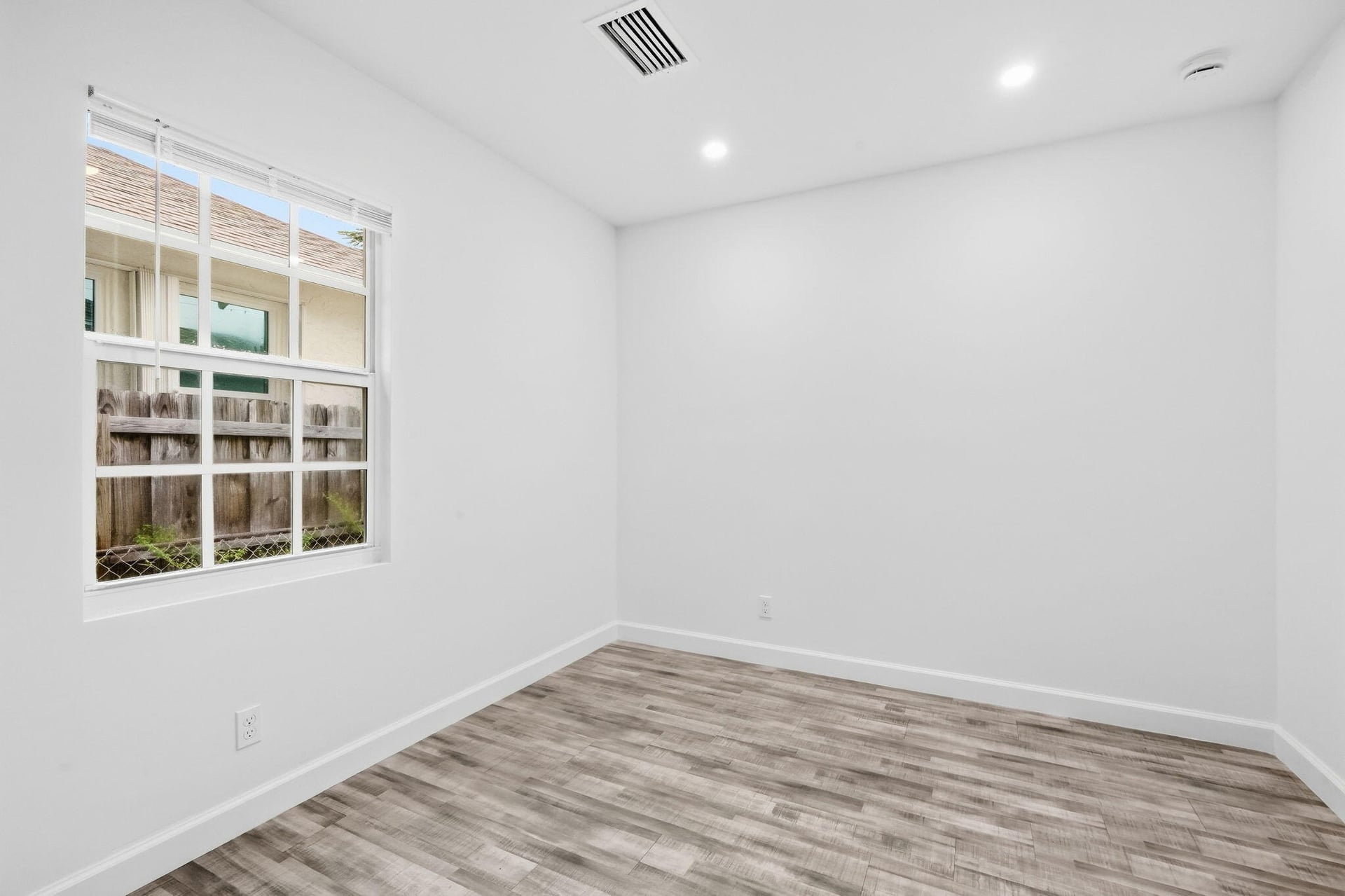 West Palm Beach Residence photo 21
