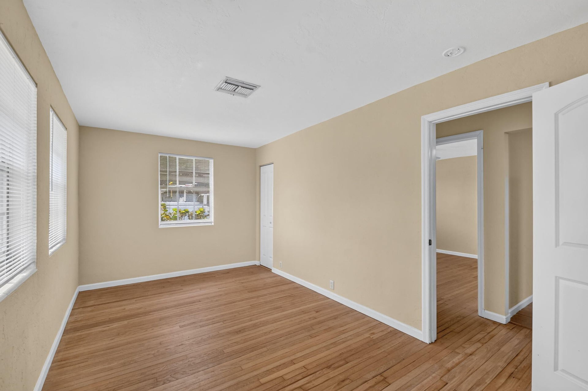 Residence photo 10