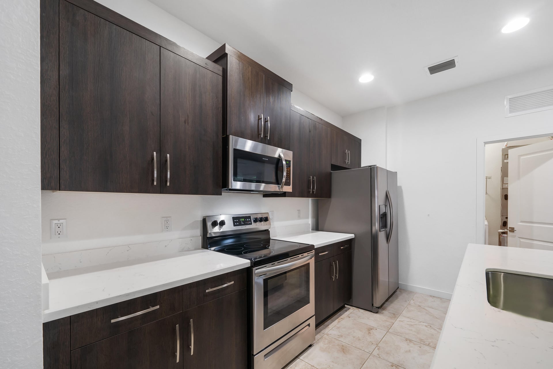 Residence photo 5