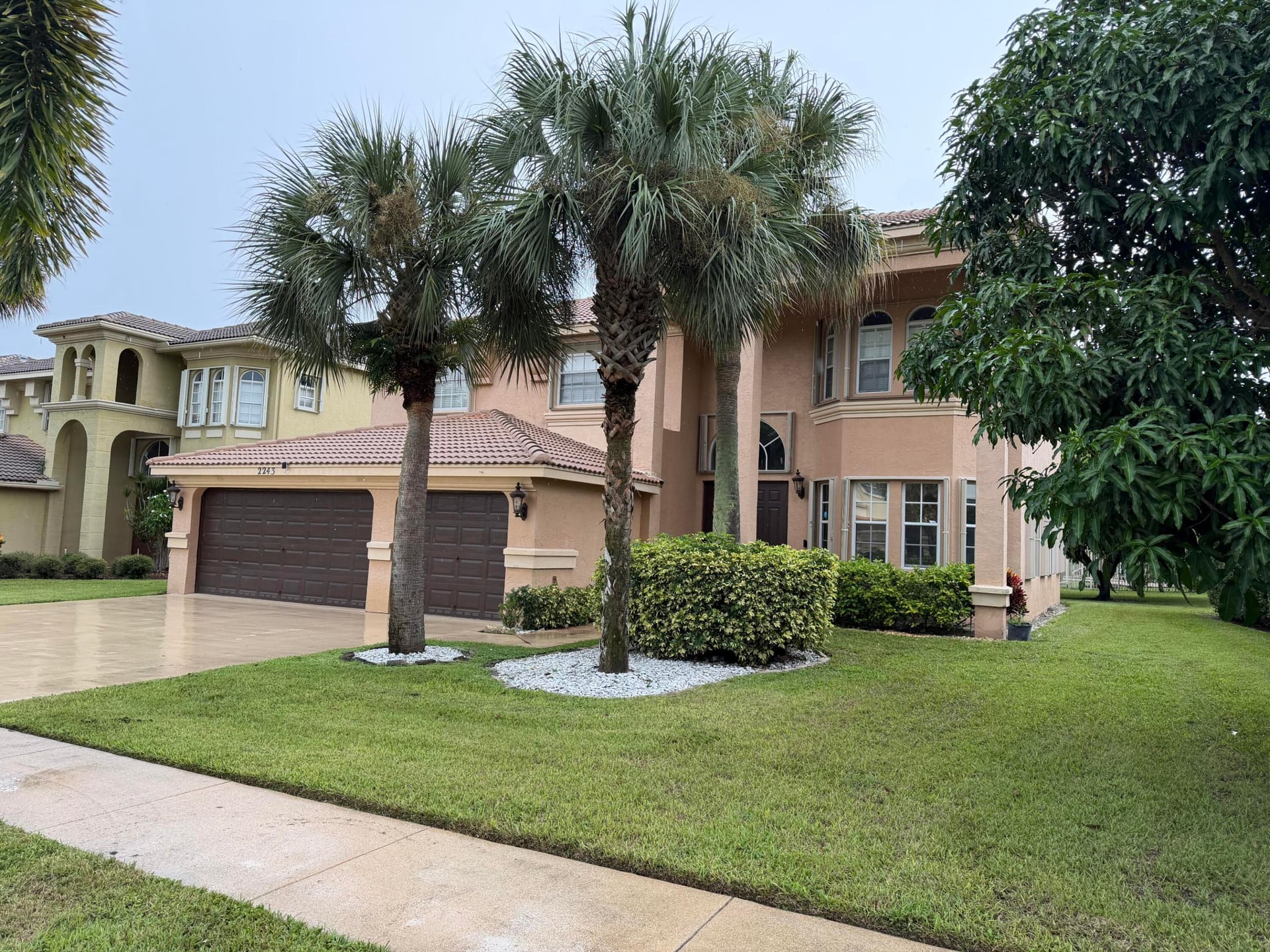 Residence photo 4