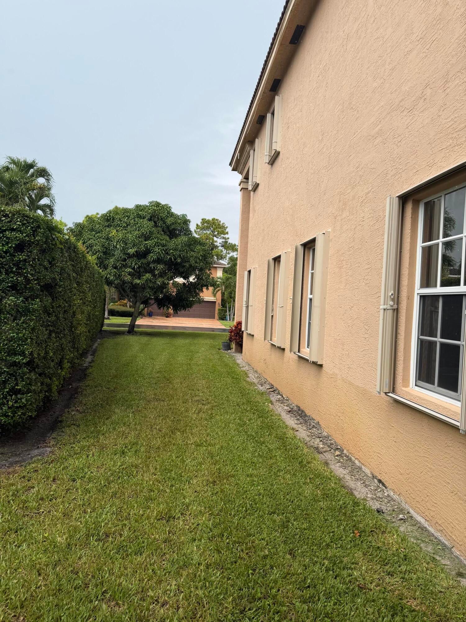  Residence photo 8