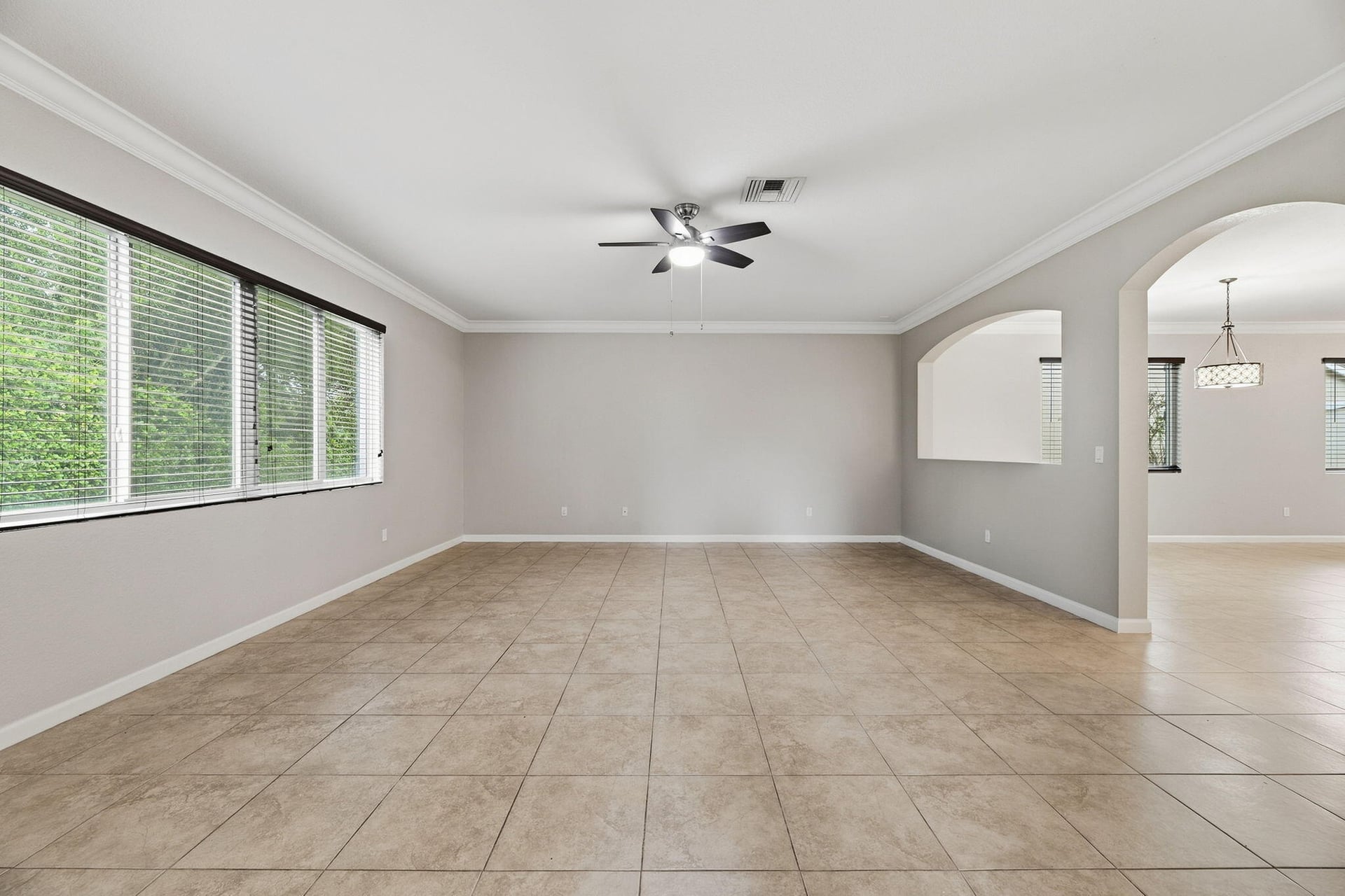  Residence photo 9