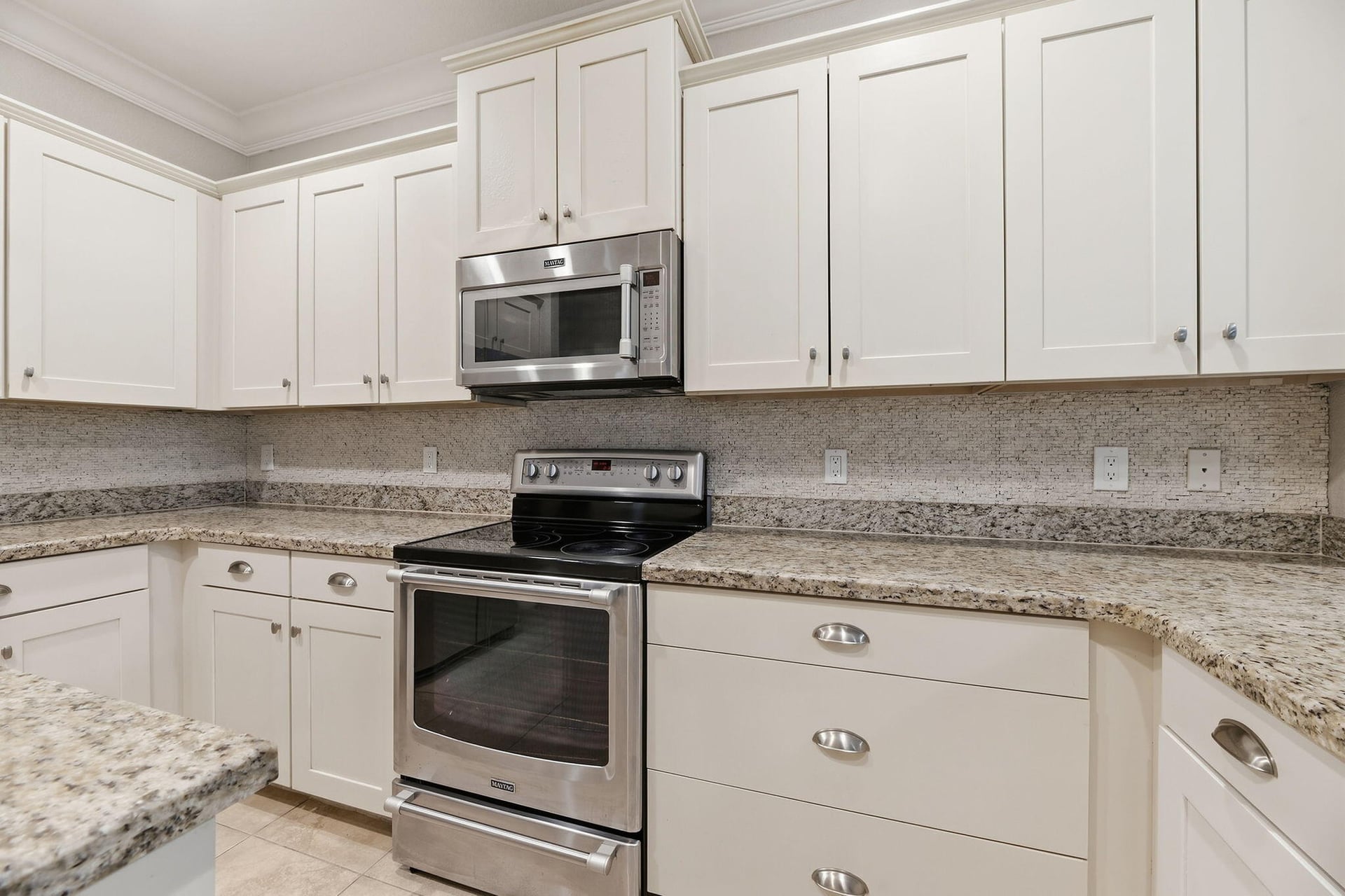  Residence photo 16