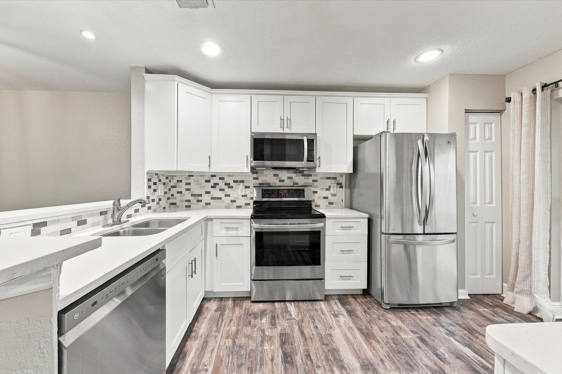 Residence photo 19