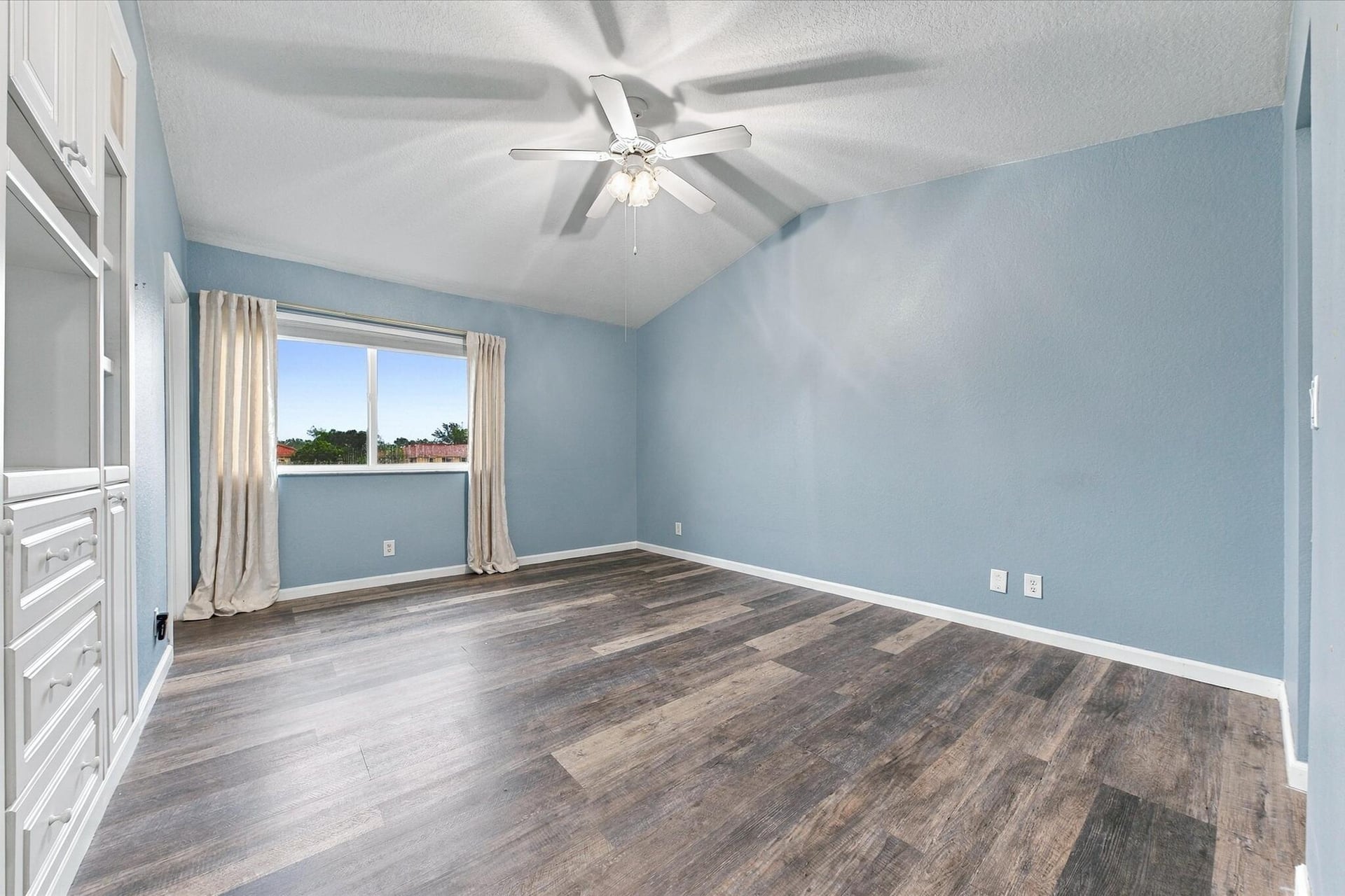 Residence photo 23