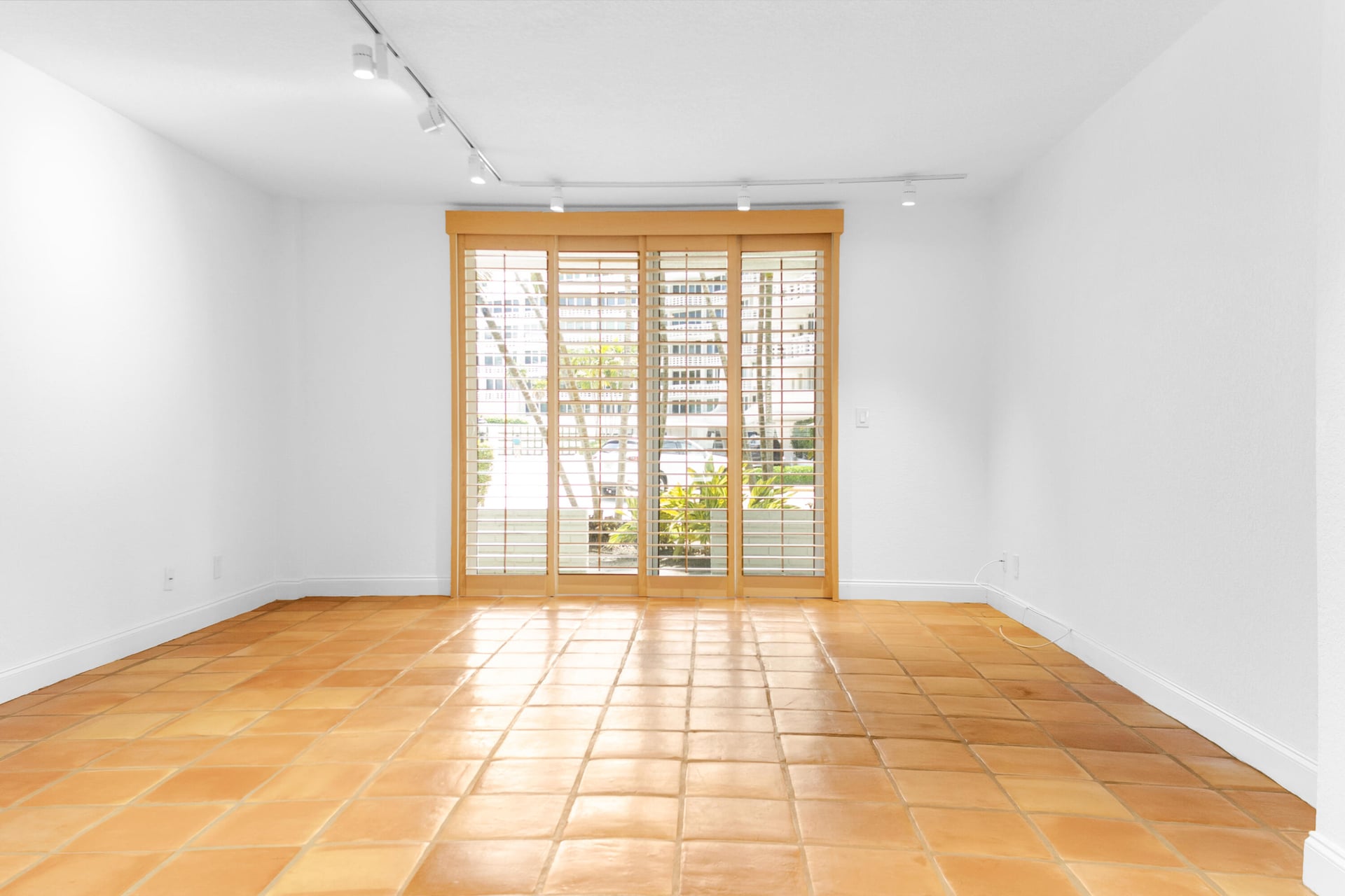 North End Palm Beach Unit 107 photo 11