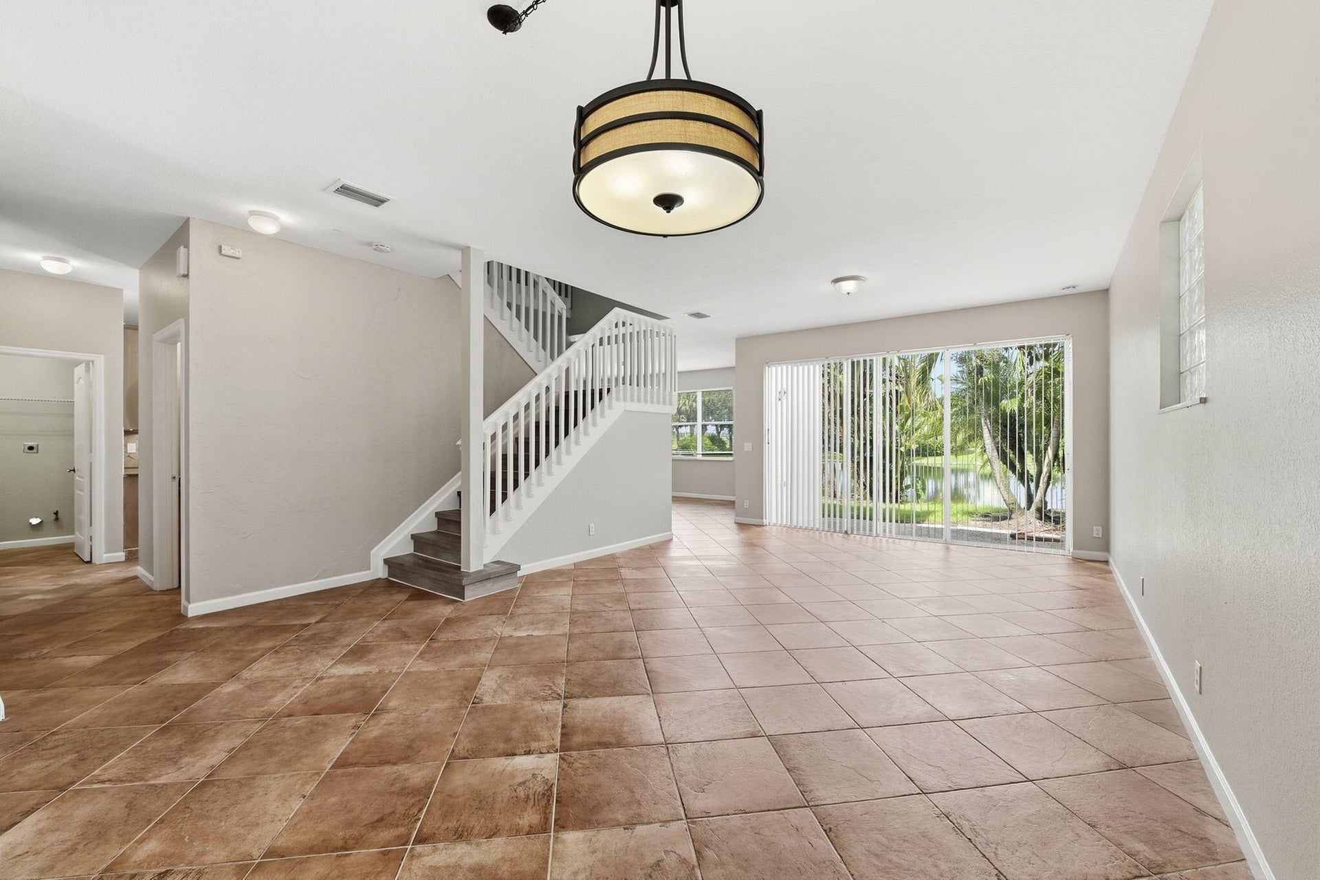  Residence photo 11