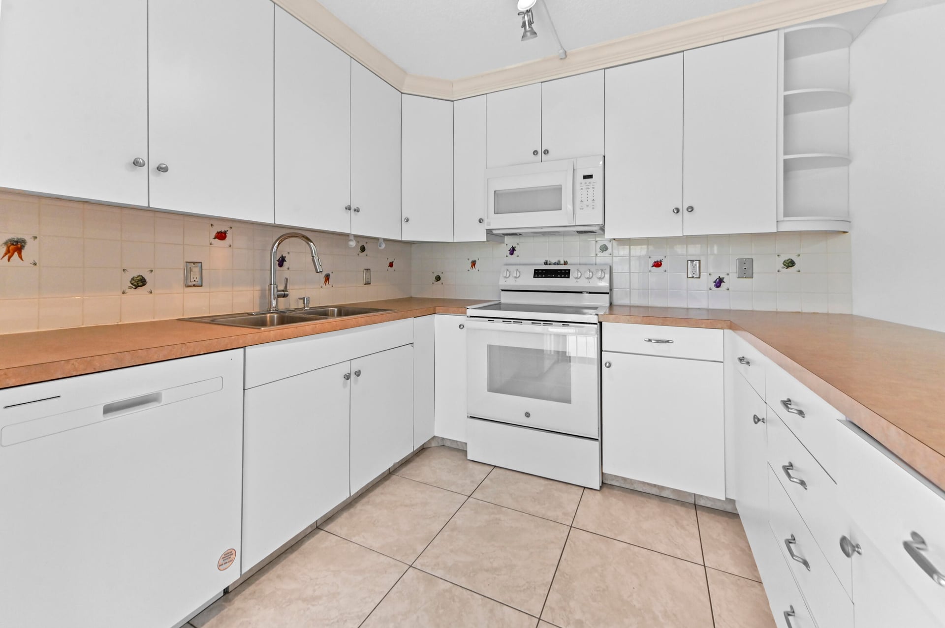  Residence photo 7
