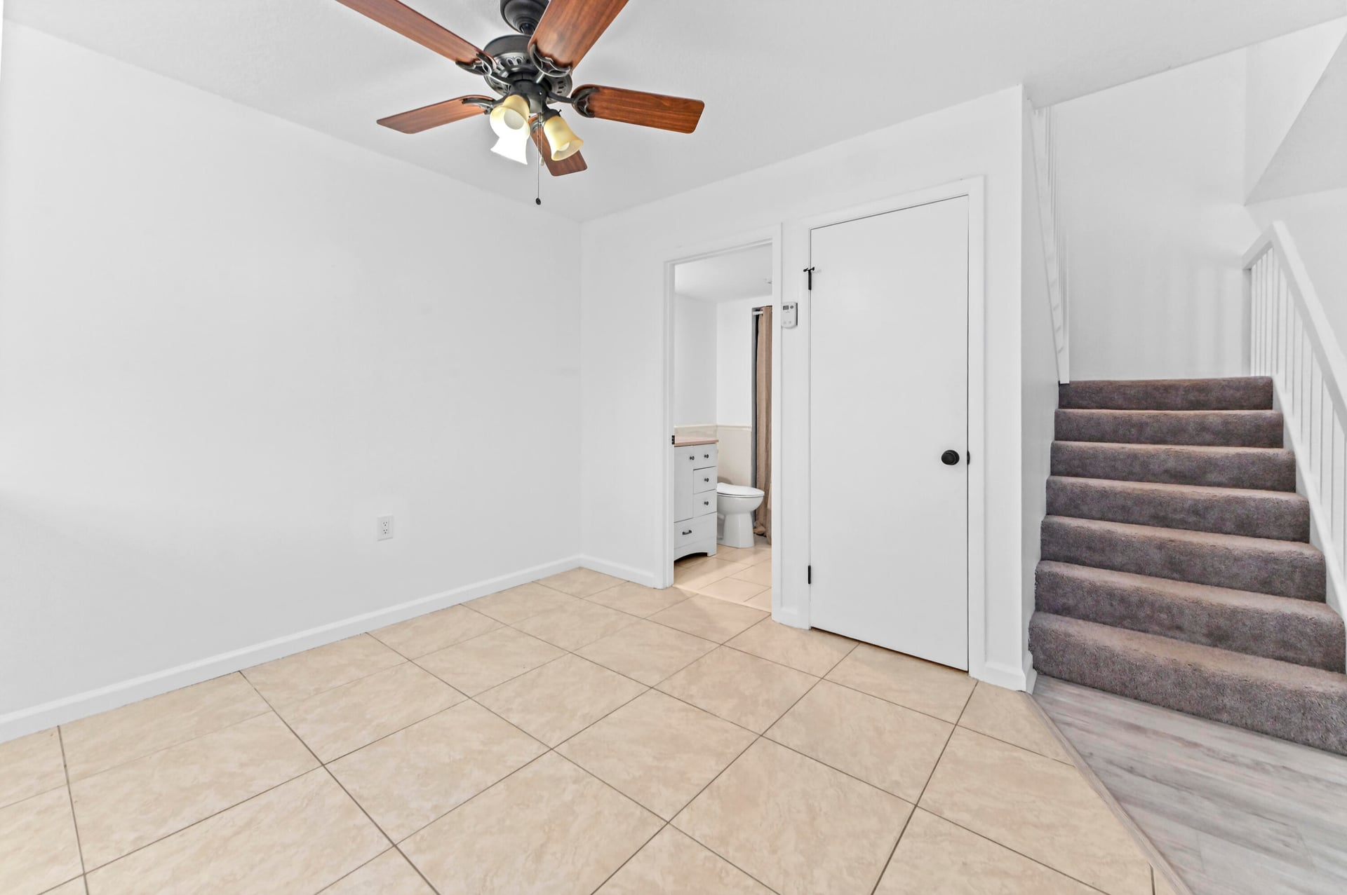  Residence photo 9