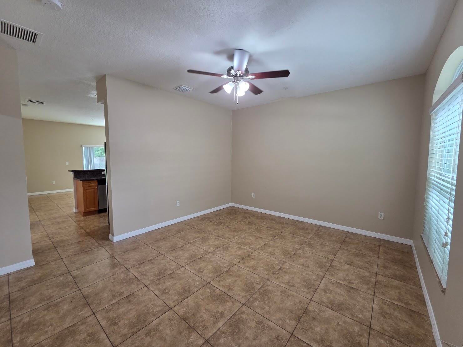  Residence photo 5