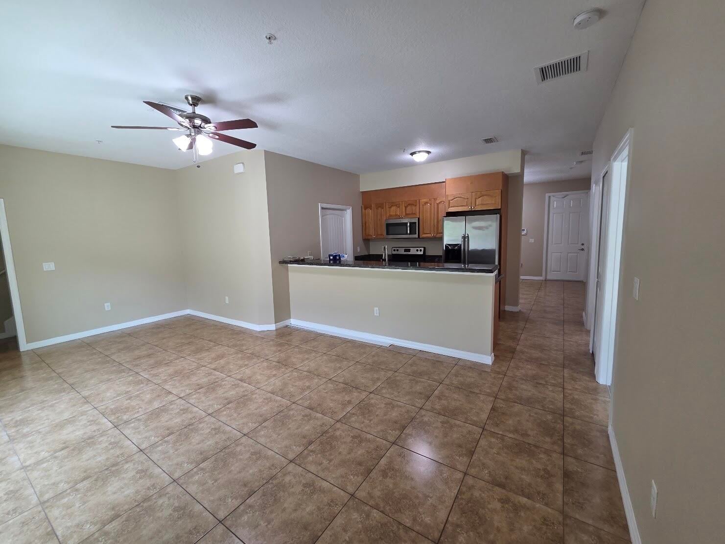  Residence photo 8