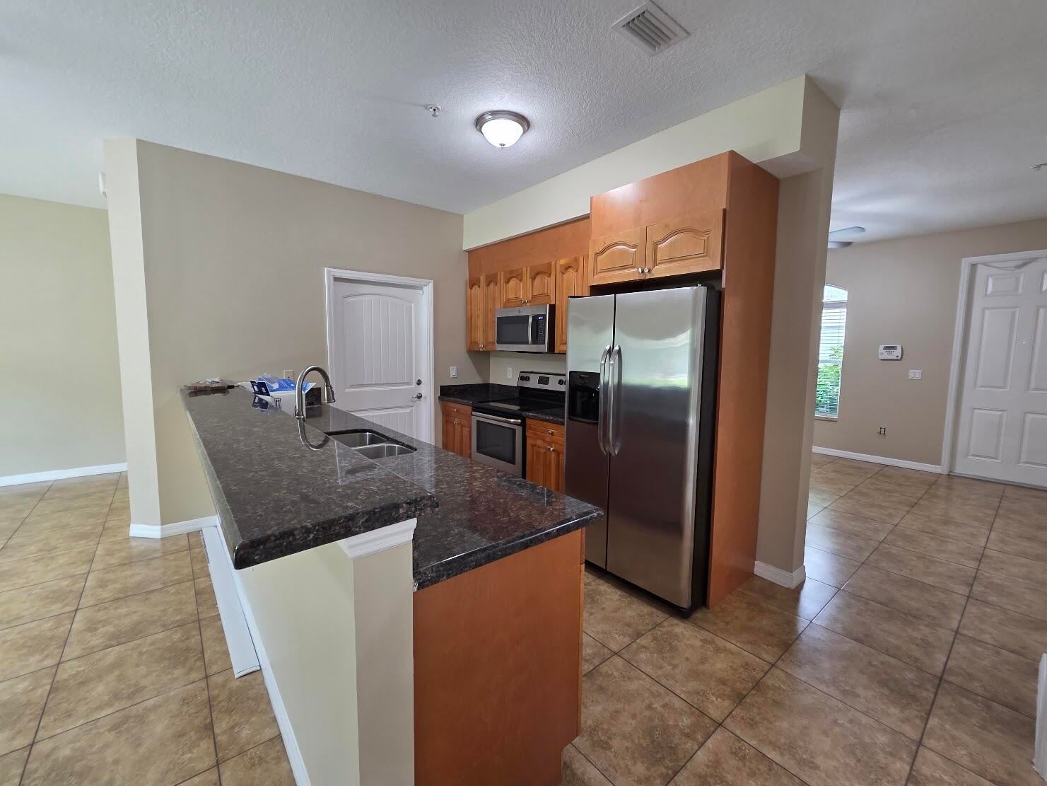  Residence photo 9