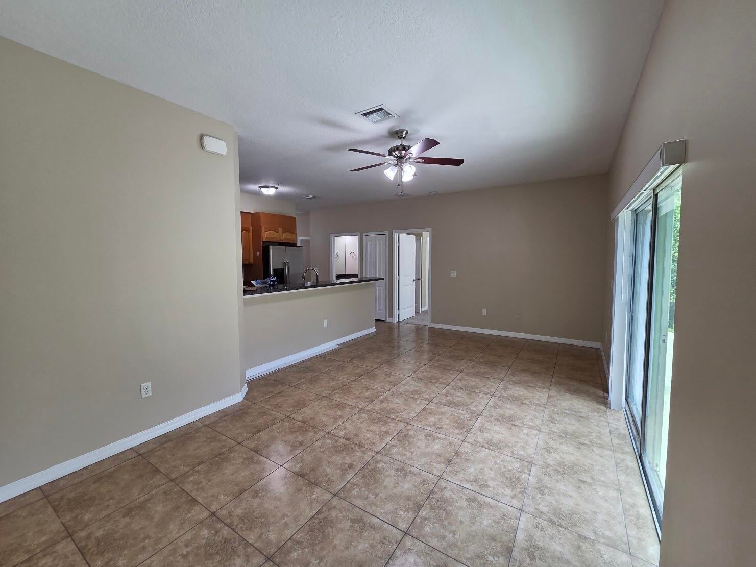  Residence photo 11