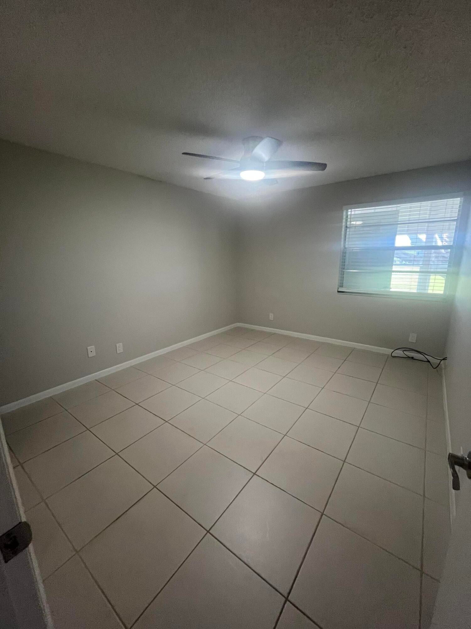 Residence photo 14