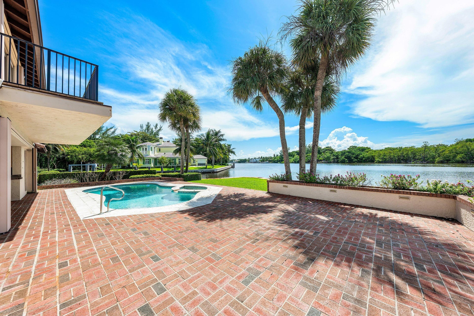 Palm Trail Delray Beach Residence photo 15