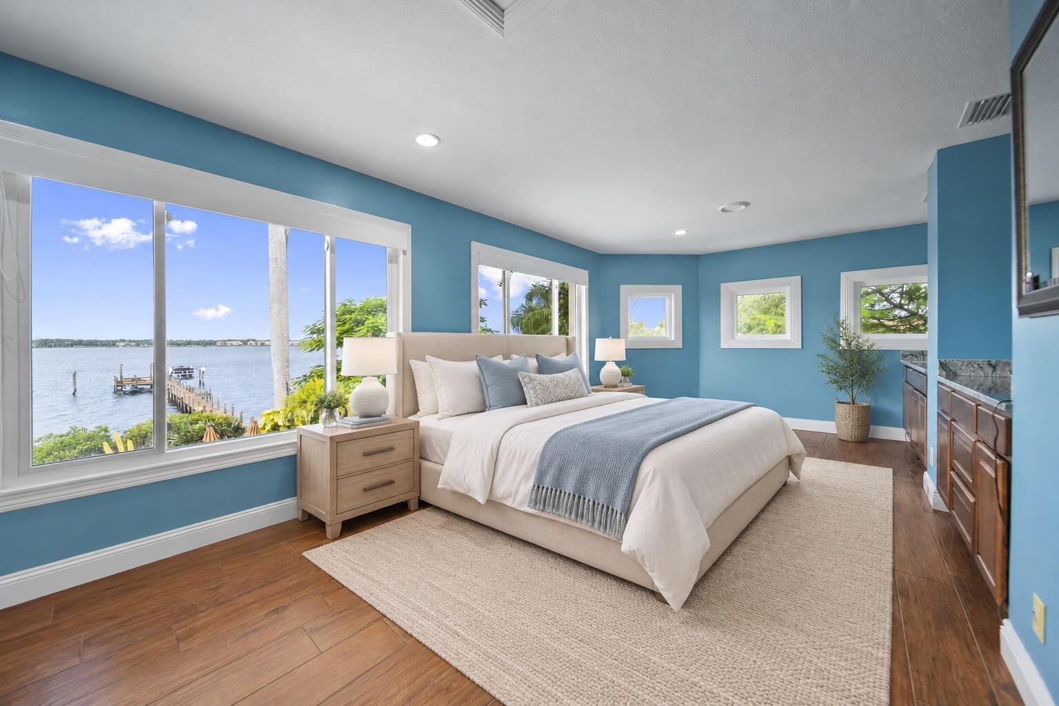 Residence photo 12