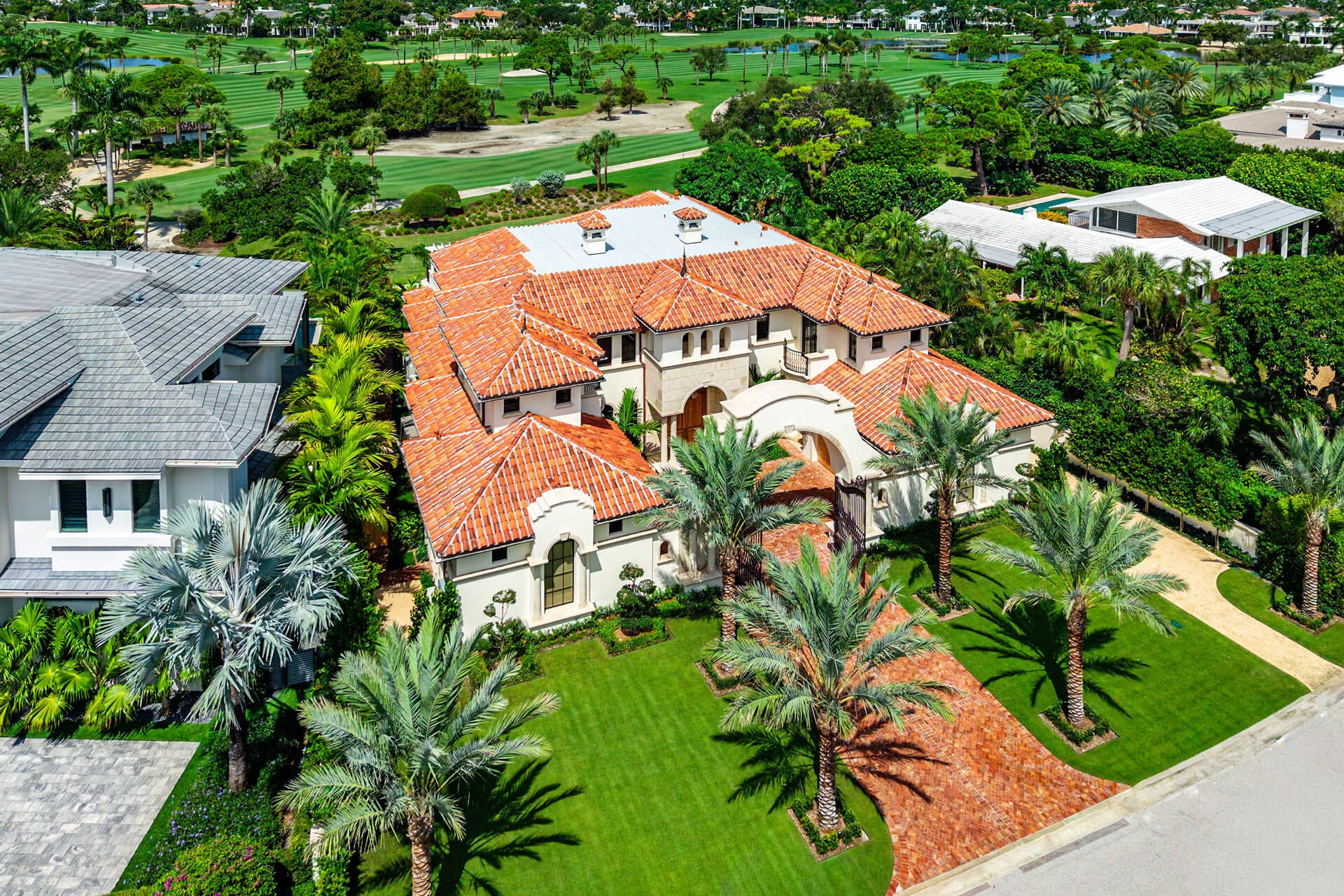 Royal Palm Yacht and Country Club Residence photo 5