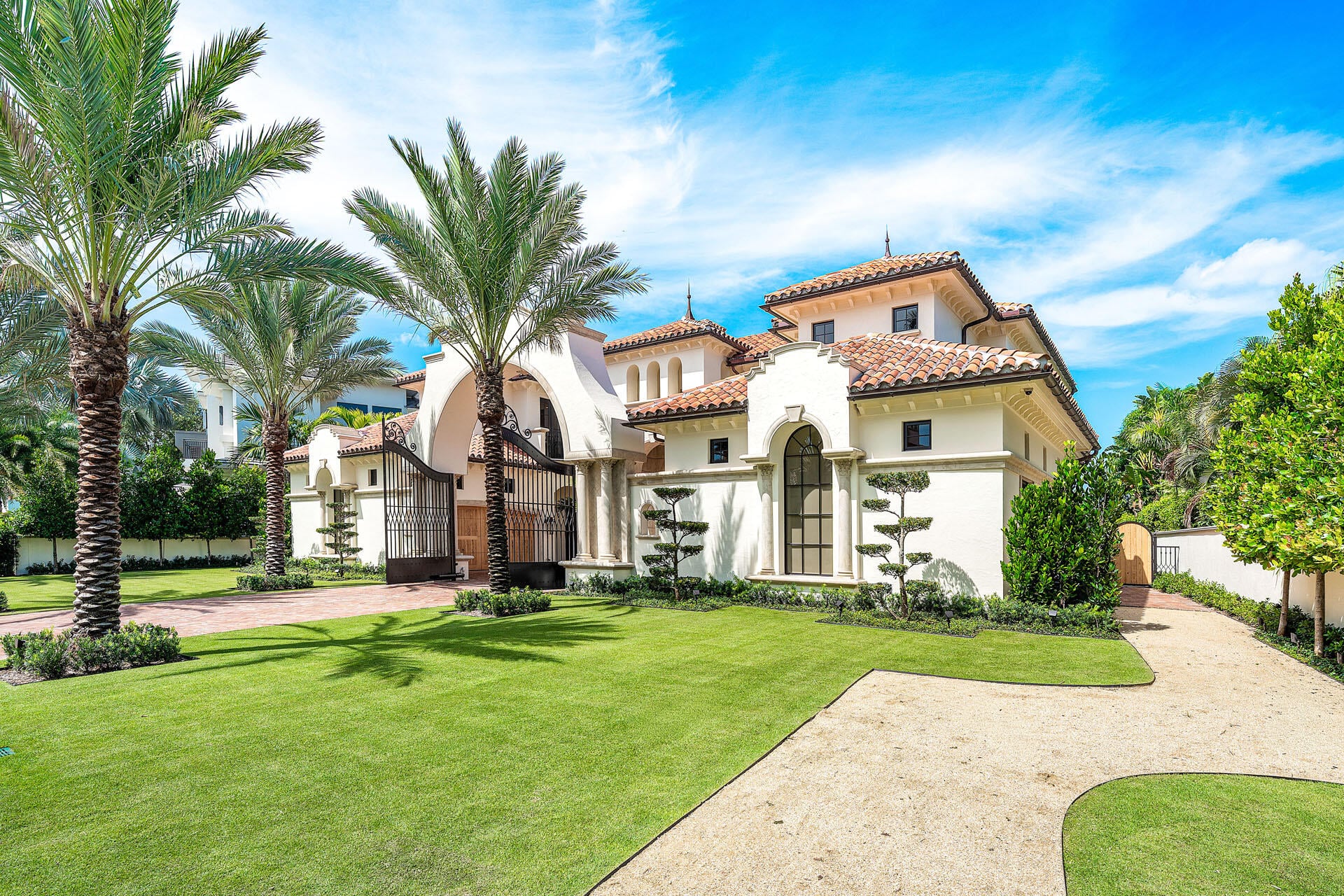 Royal Palm Yacht and Country Club Residence photo 7