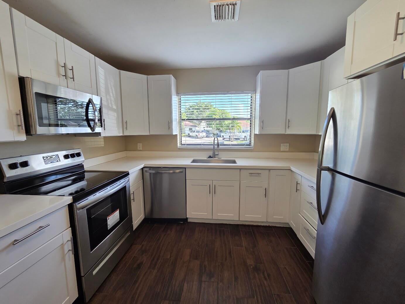  Residence photo 9
