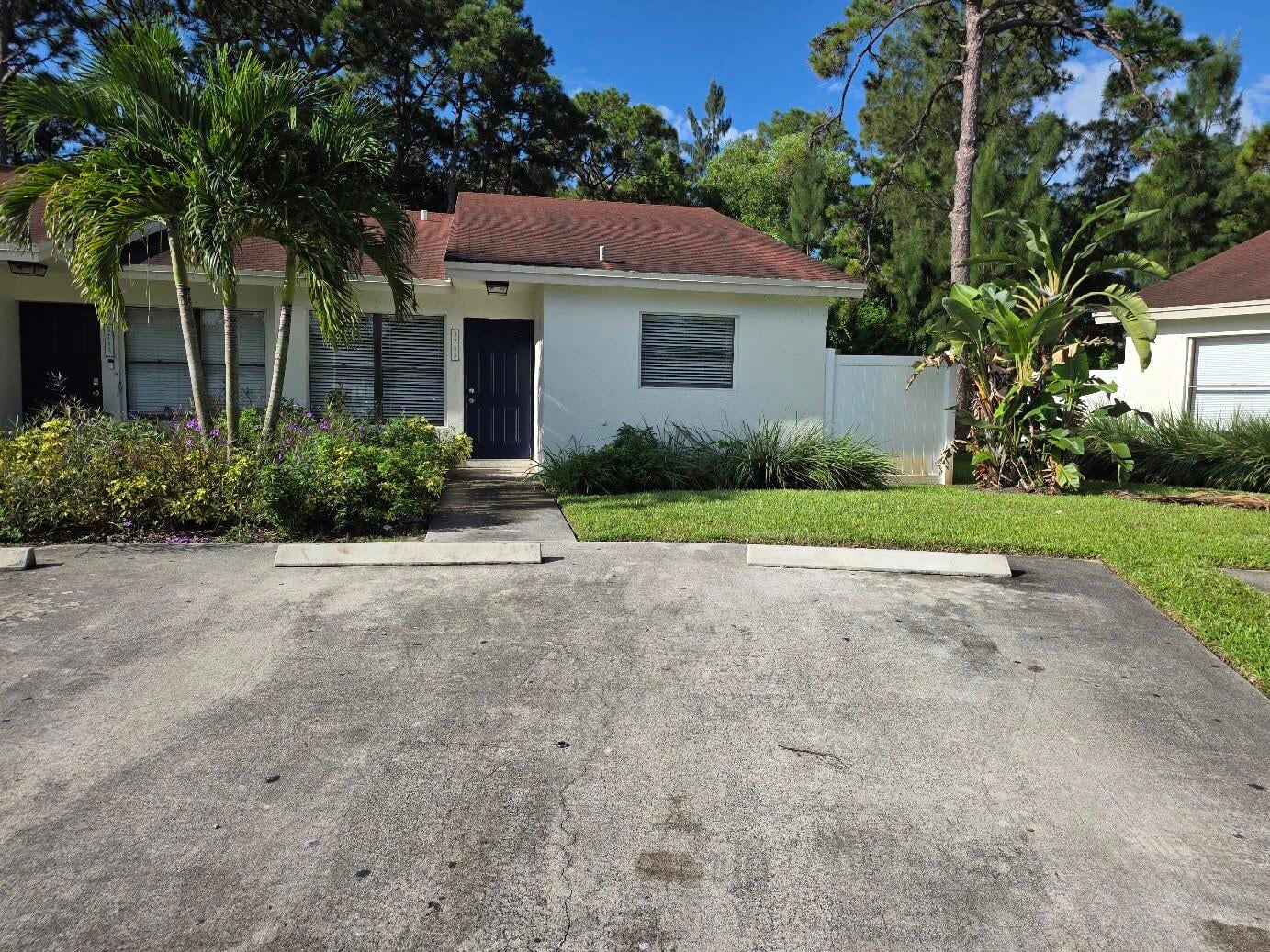 Residence photo 29