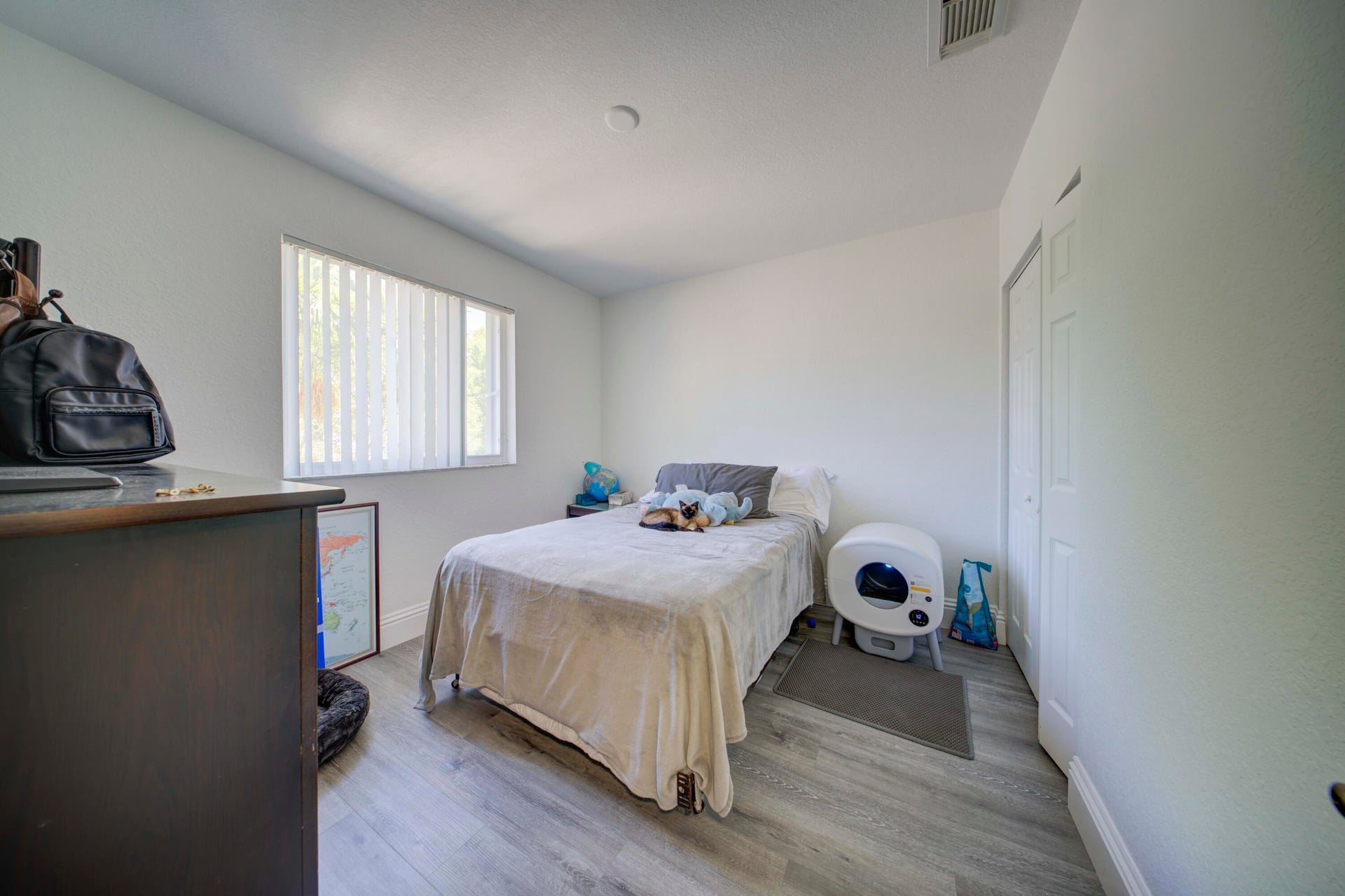 Residence photo 16