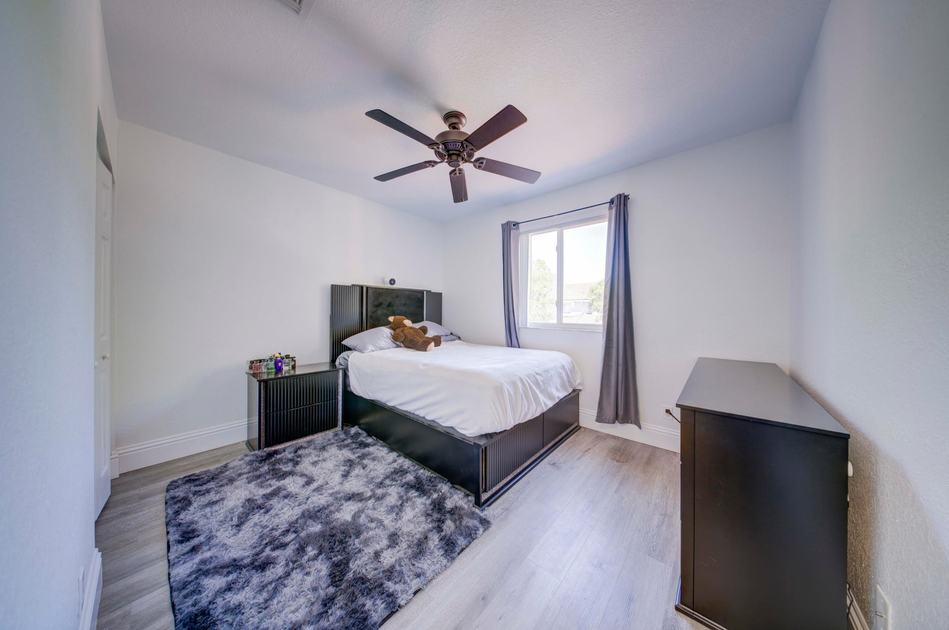 Residence photo 17