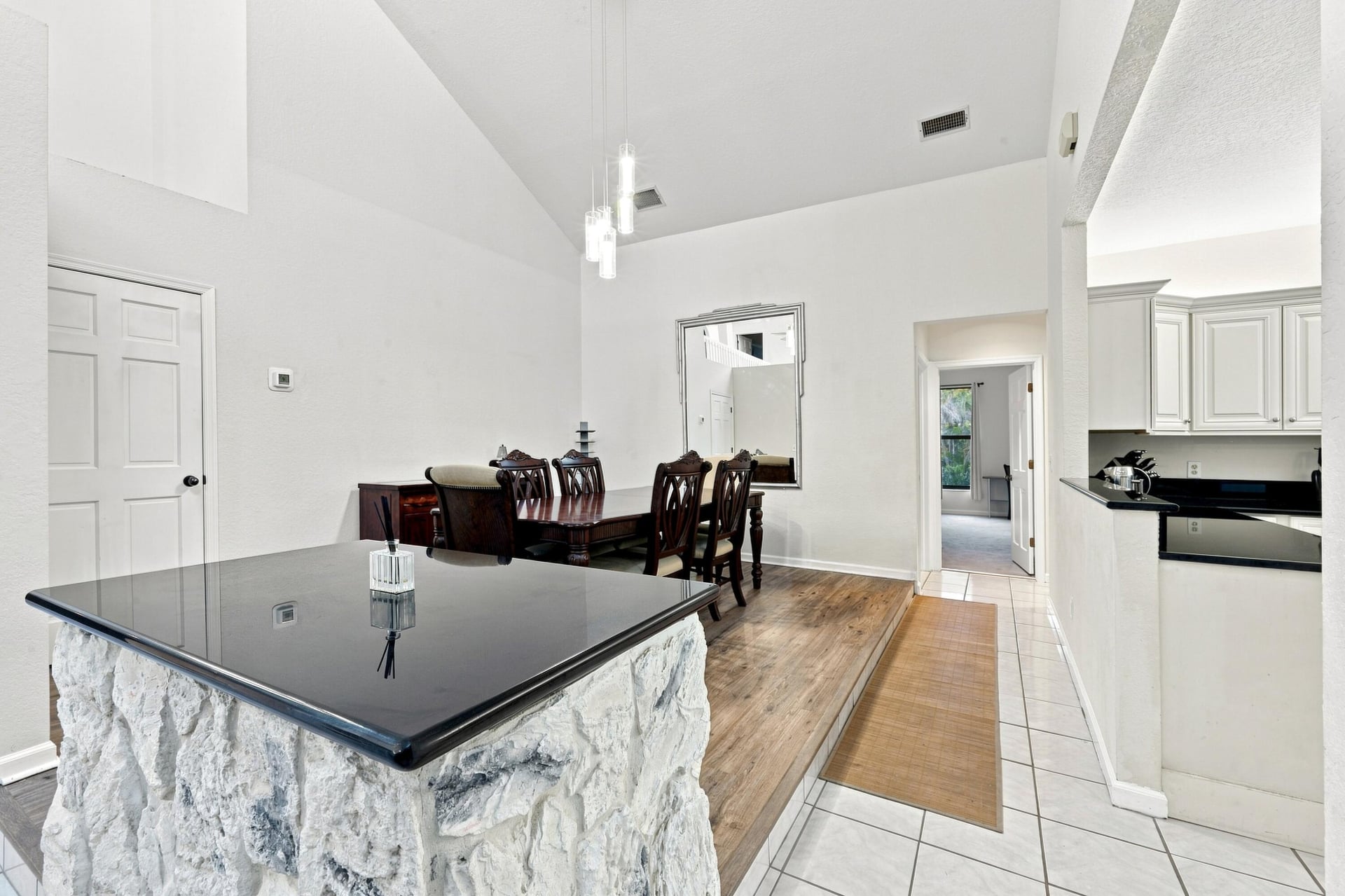  Residence photo 13