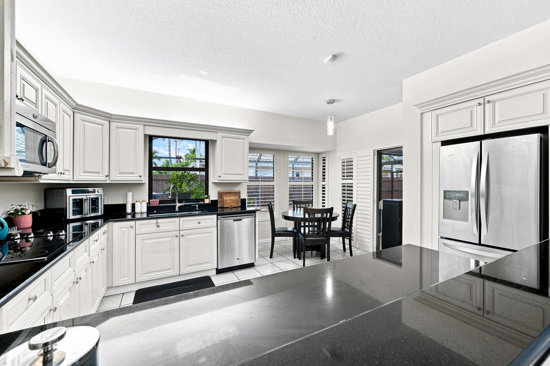  Residence photo 15