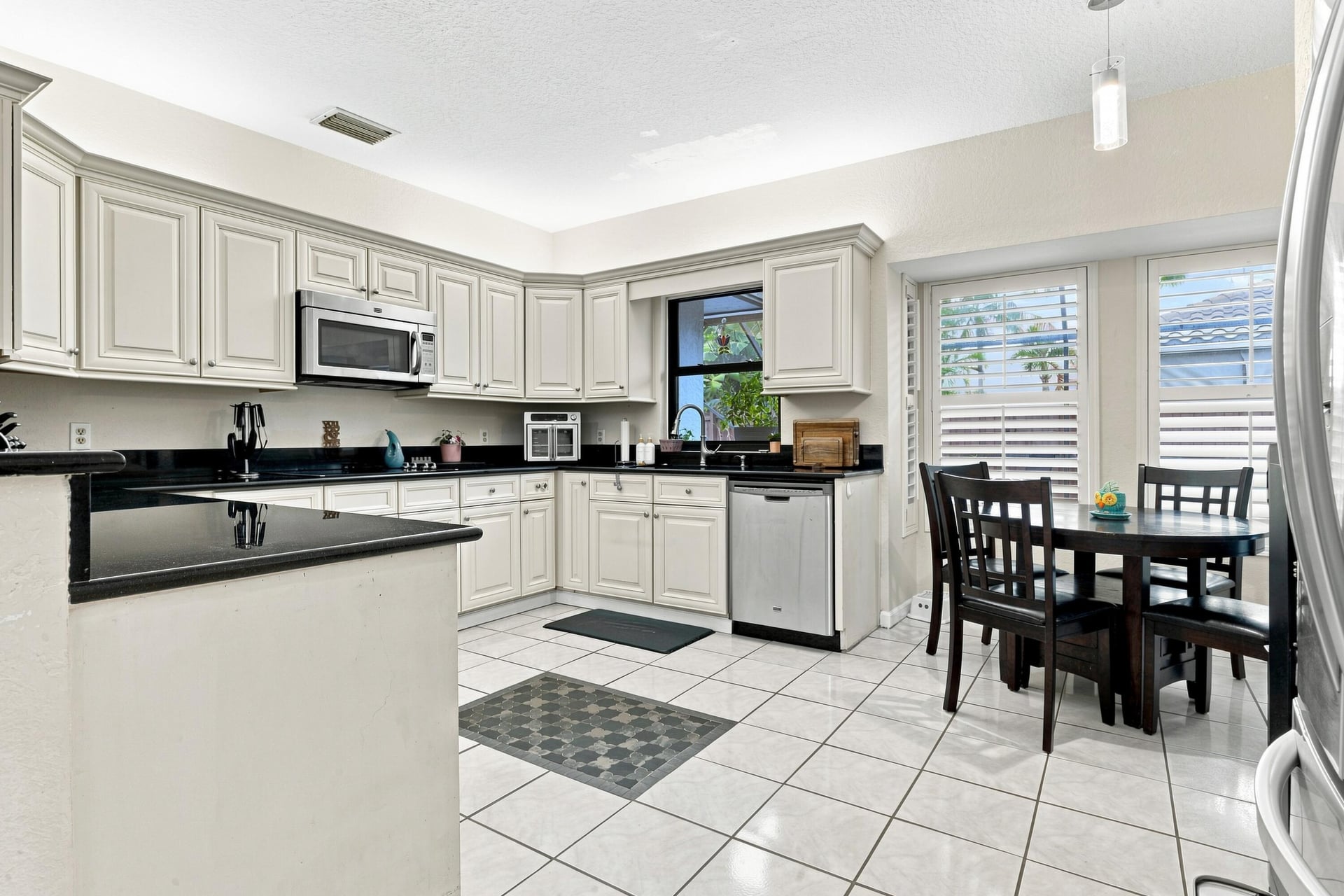  Residence photo 16