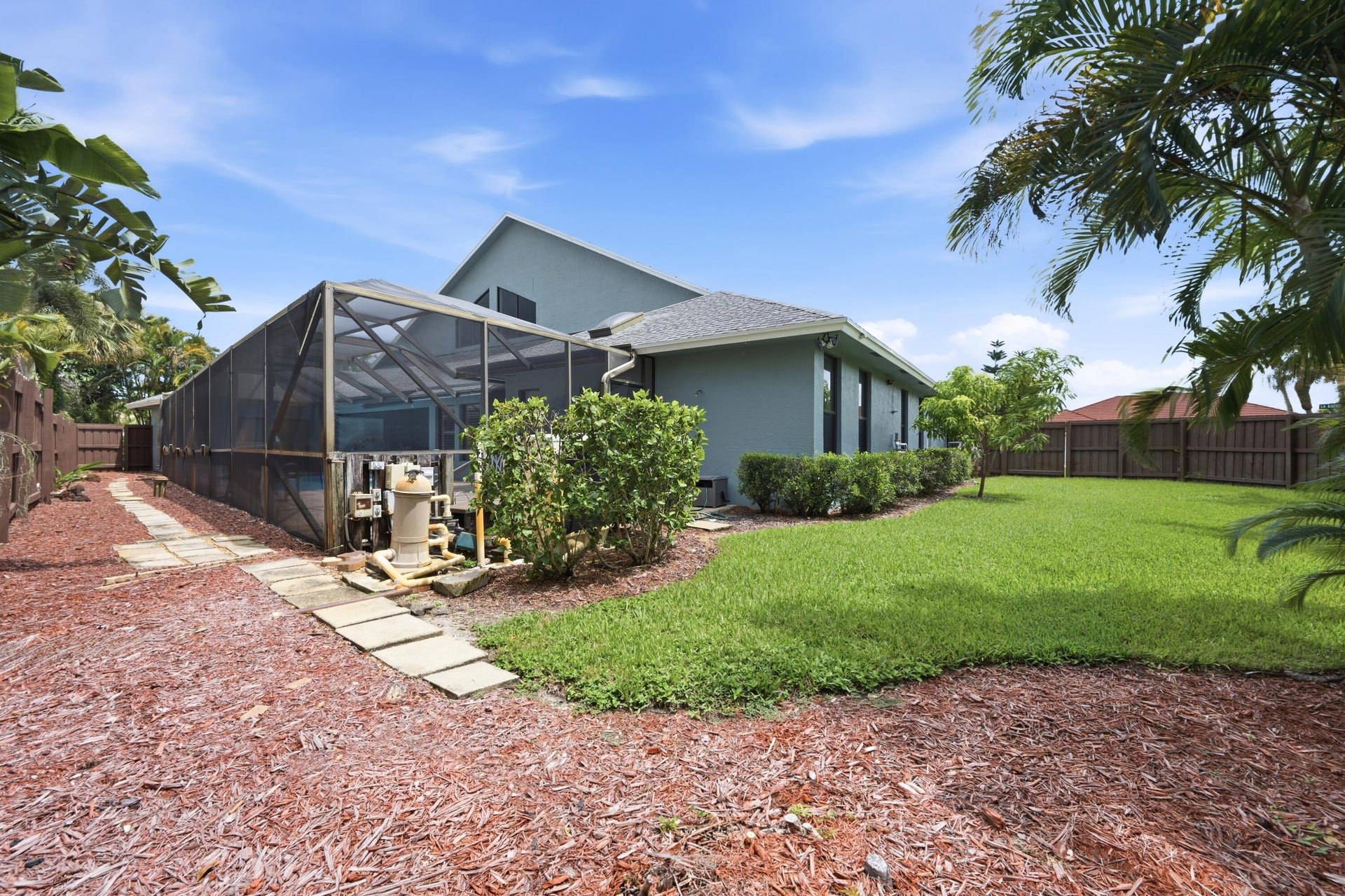  Residence photo 23