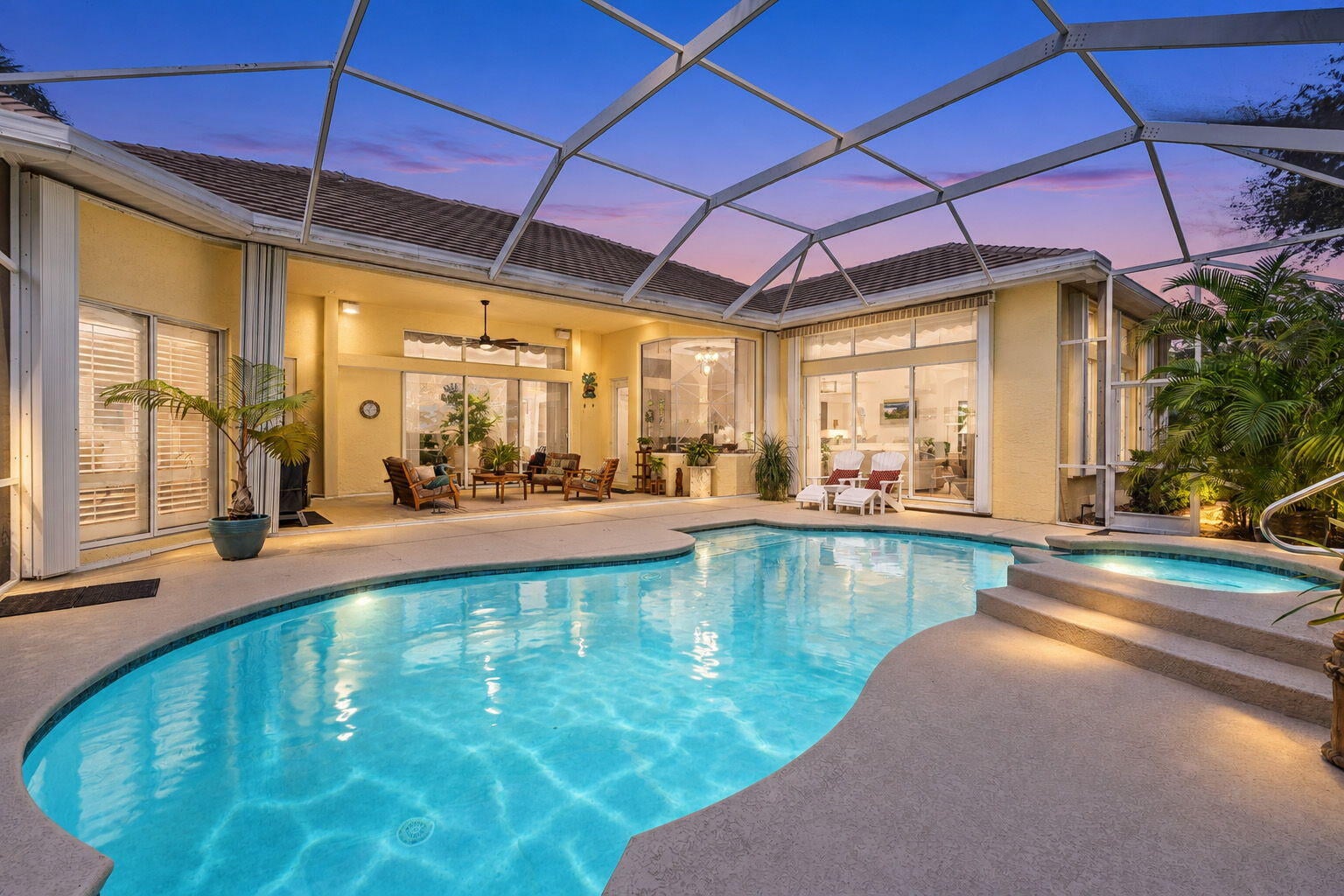 Monarch Country Club Residence photo 3