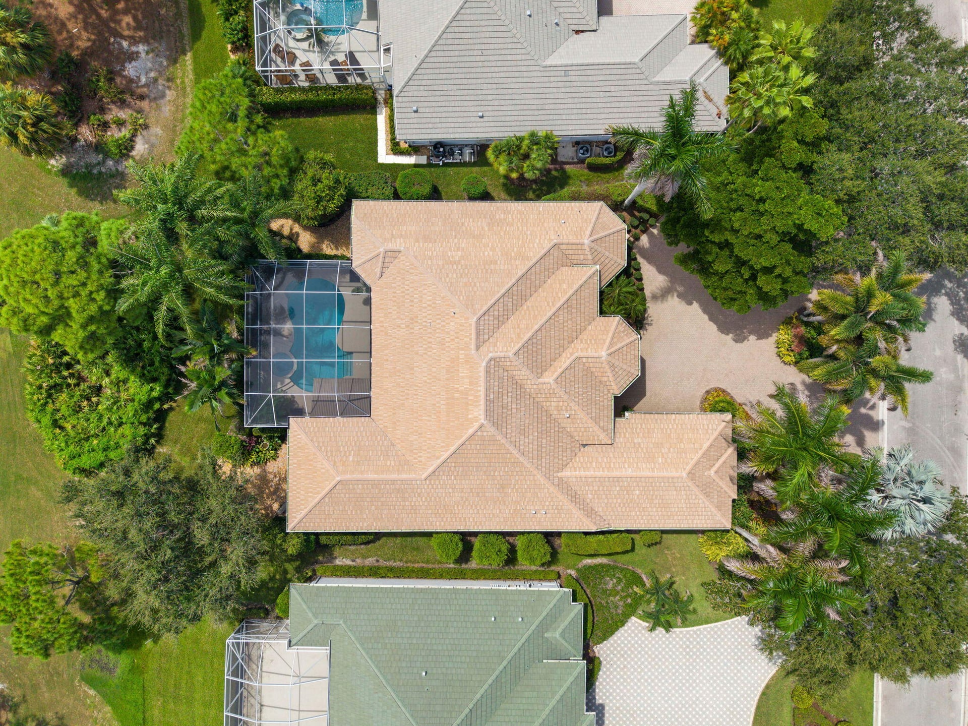 Monarch Country Club Residence photo 13