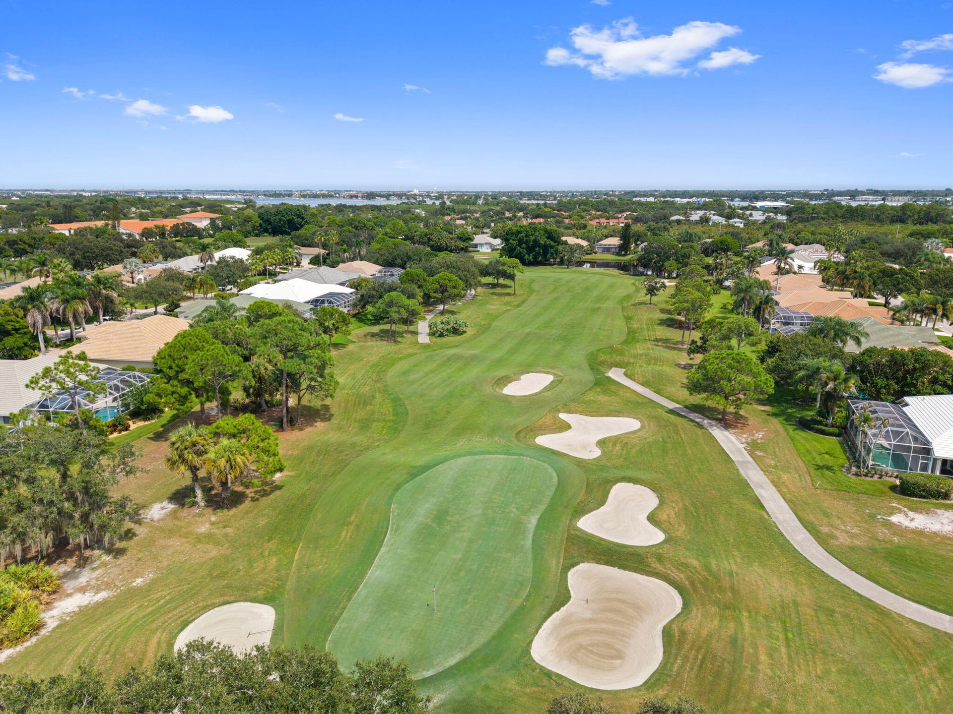 Monarch Country Club Residence photo 19
