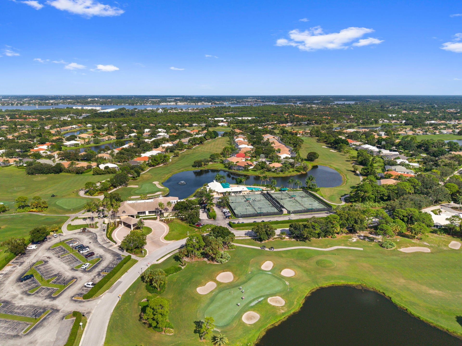 Monarch Country Club Residence photo 20