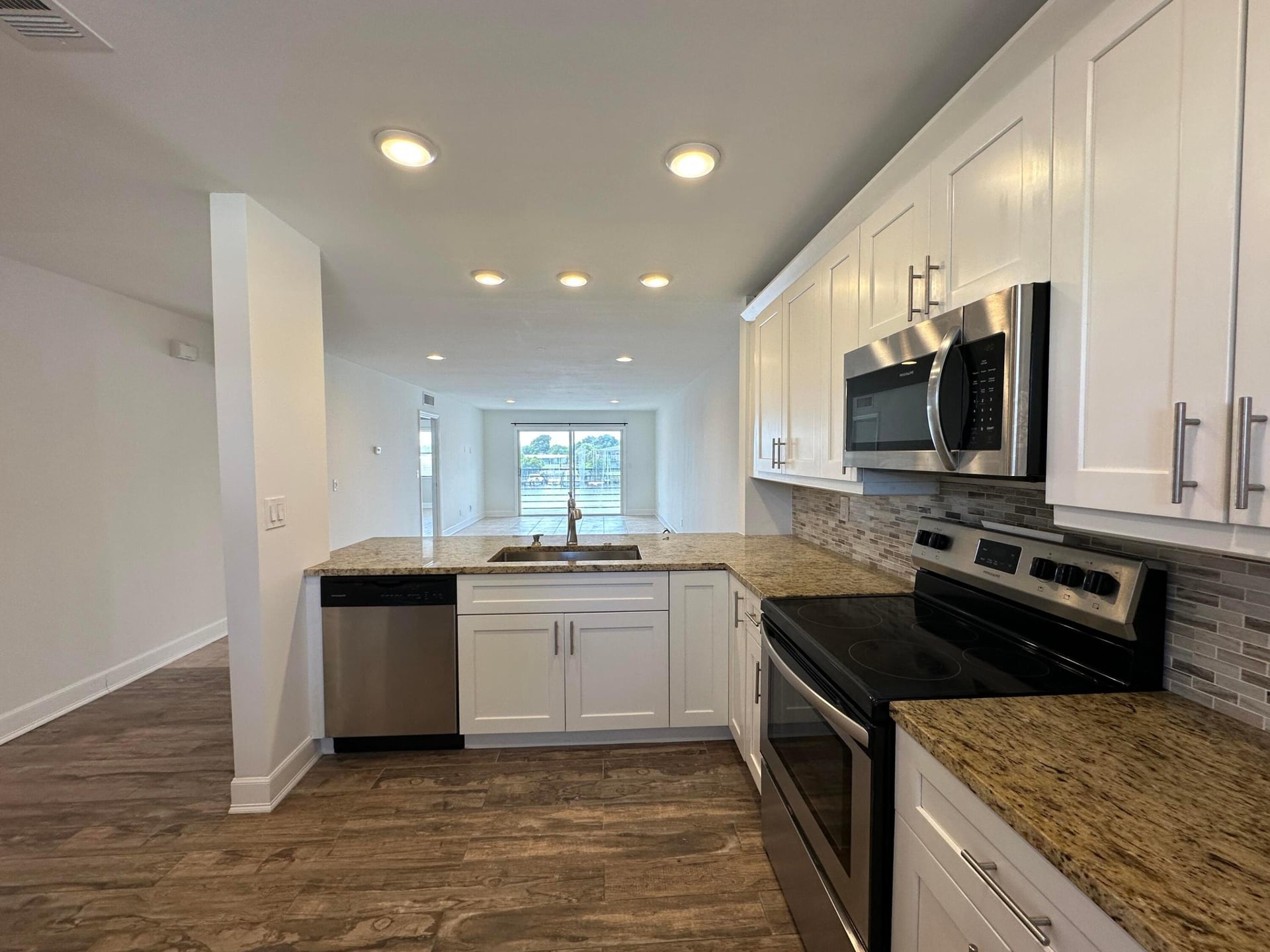  Unit 202 photo 5