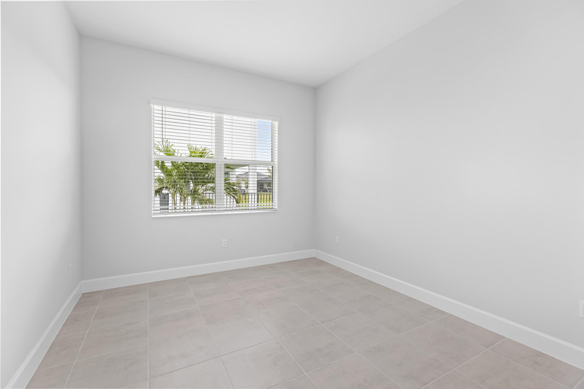 Residence photo 5