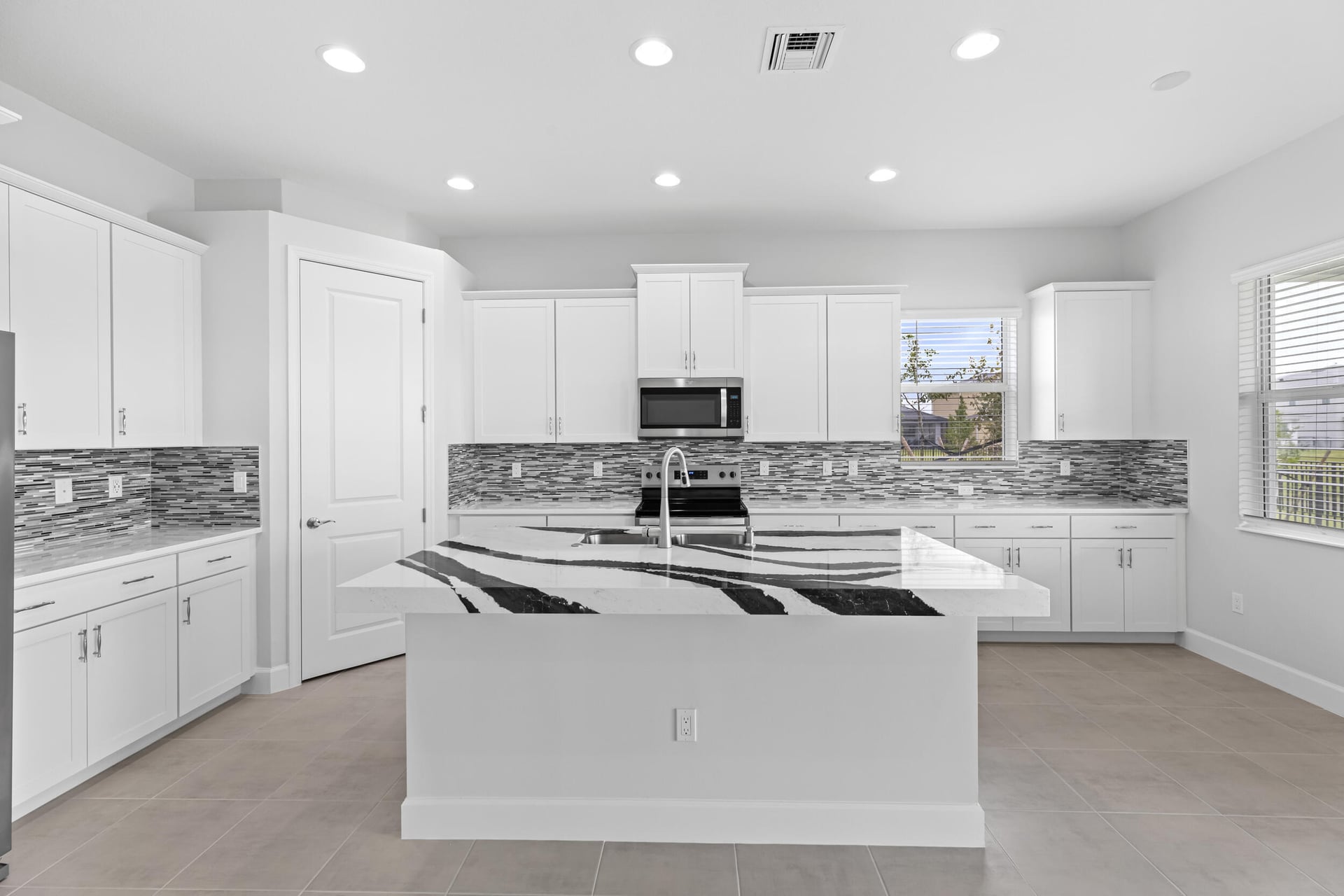 Residence photo 18