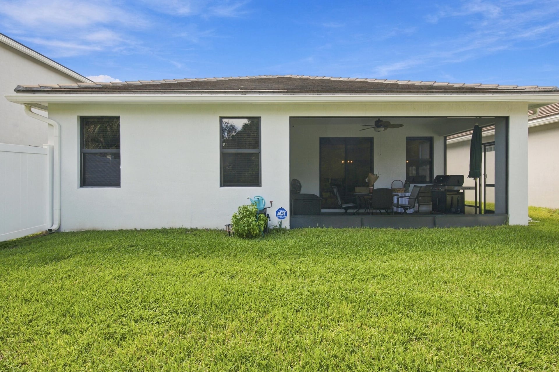 Residence photo 5