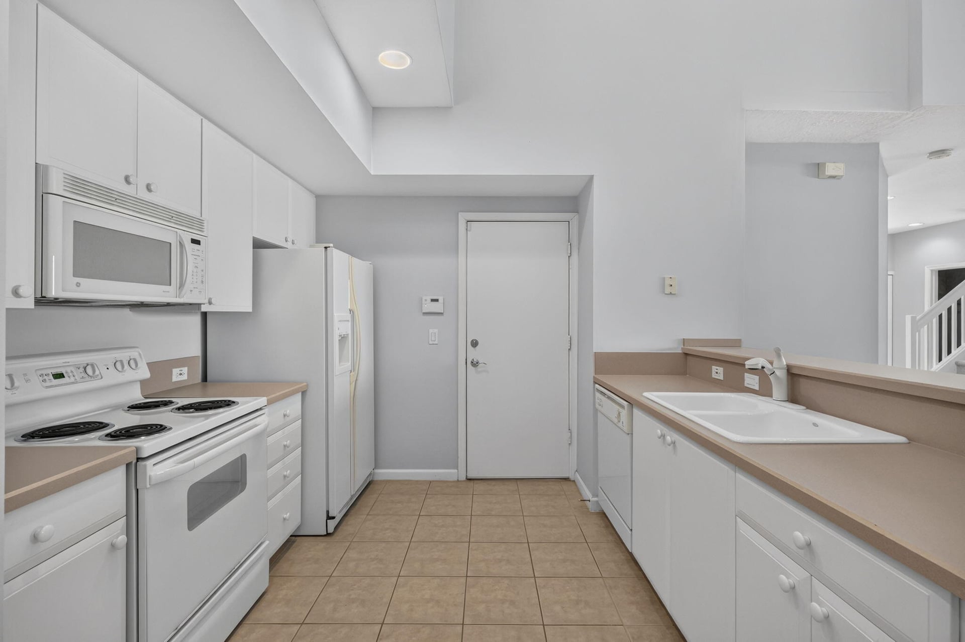  Residence photo 15
