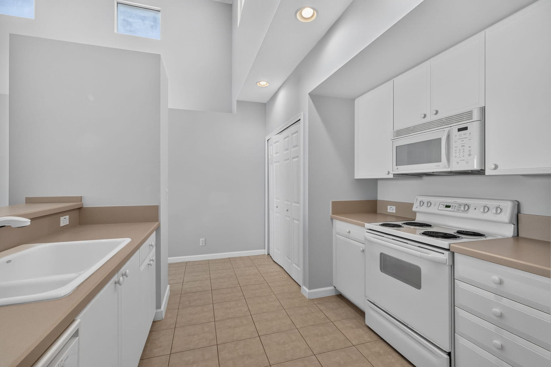  Residence photo 19