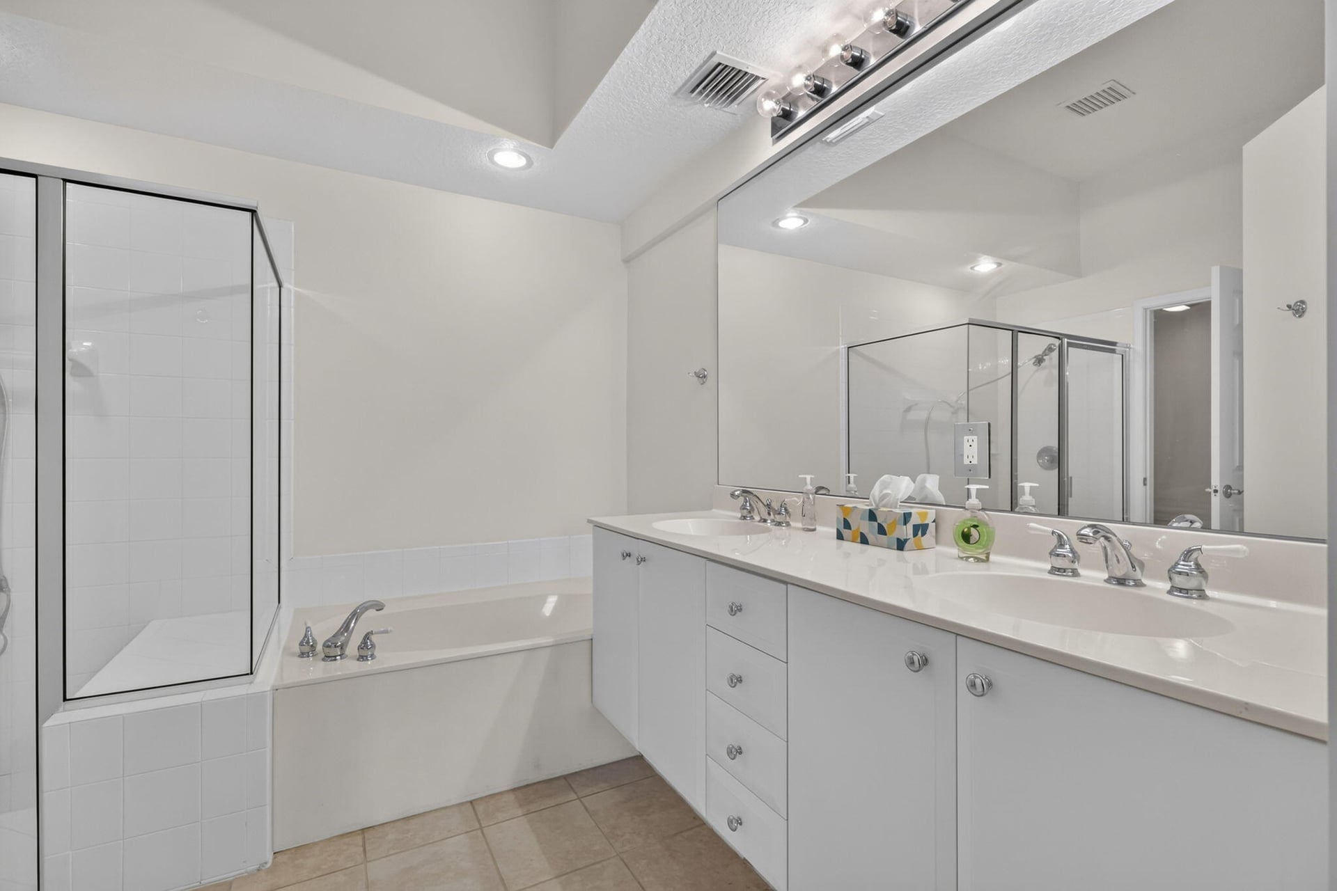  Residence photo 24