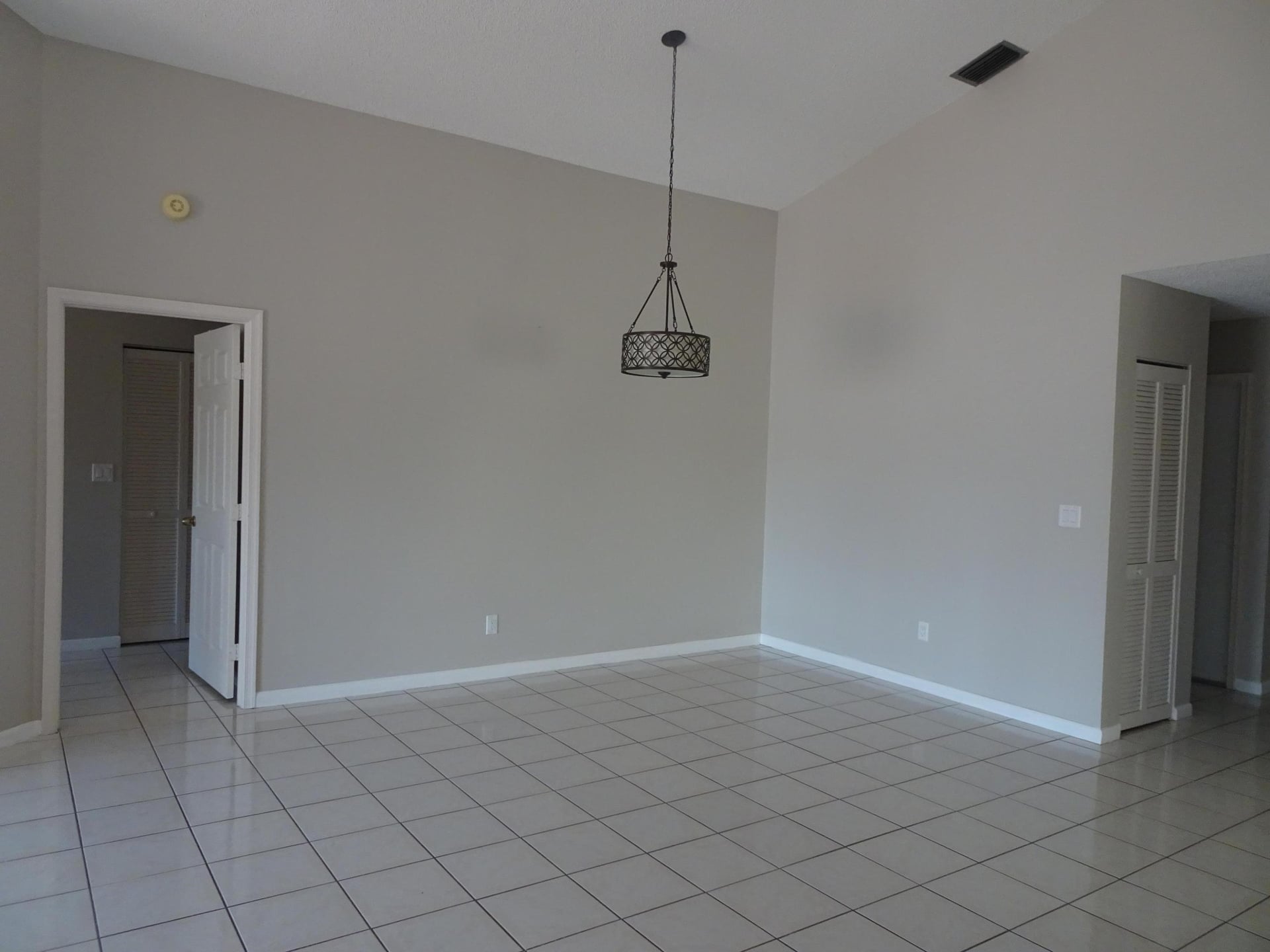  Residence photo 9