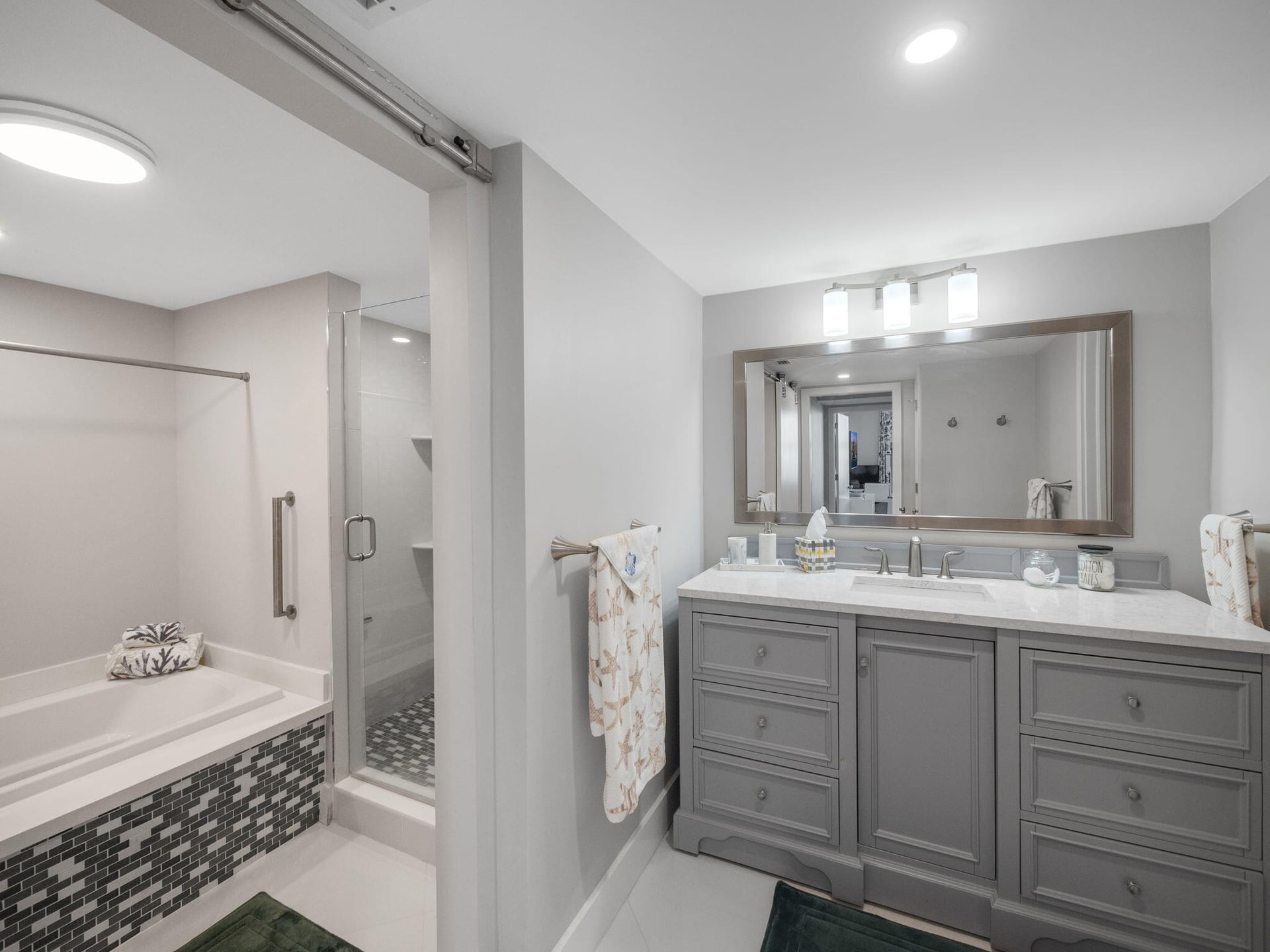 Singer Island Unit 1601 photo 12
