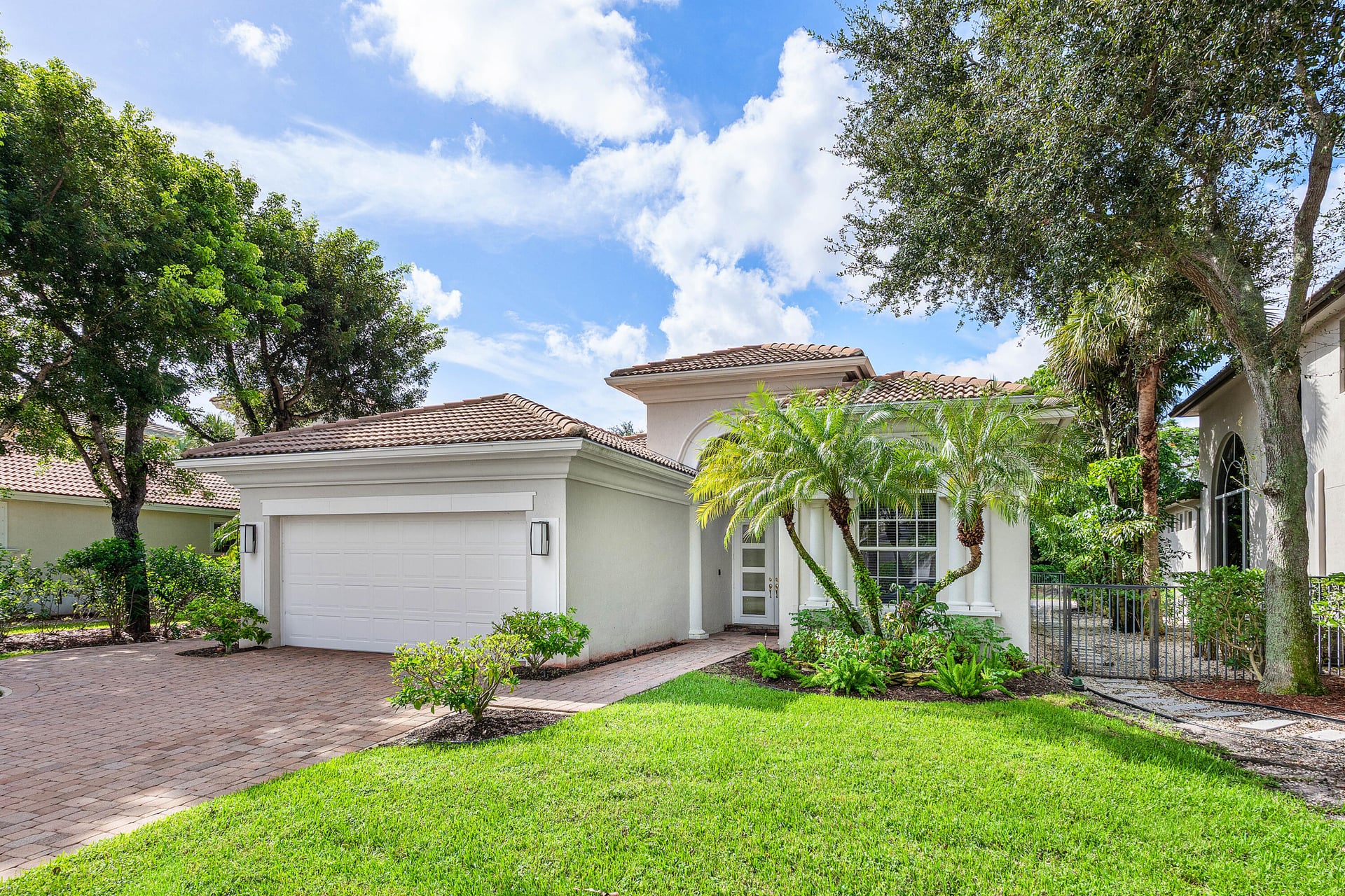 Mizner Country Club Residence photo 3