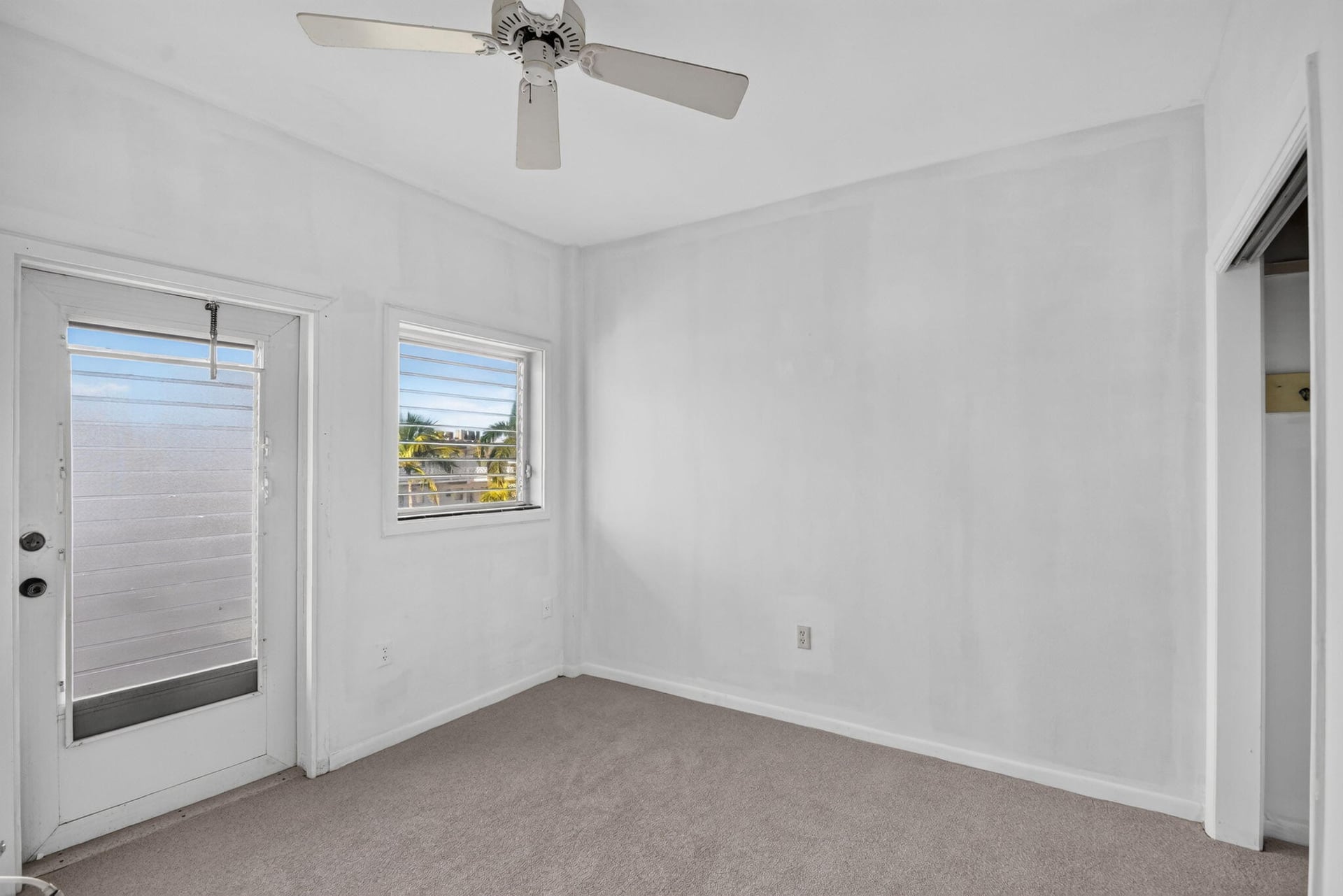 South Palm Beach Unit PH-514 photo 41